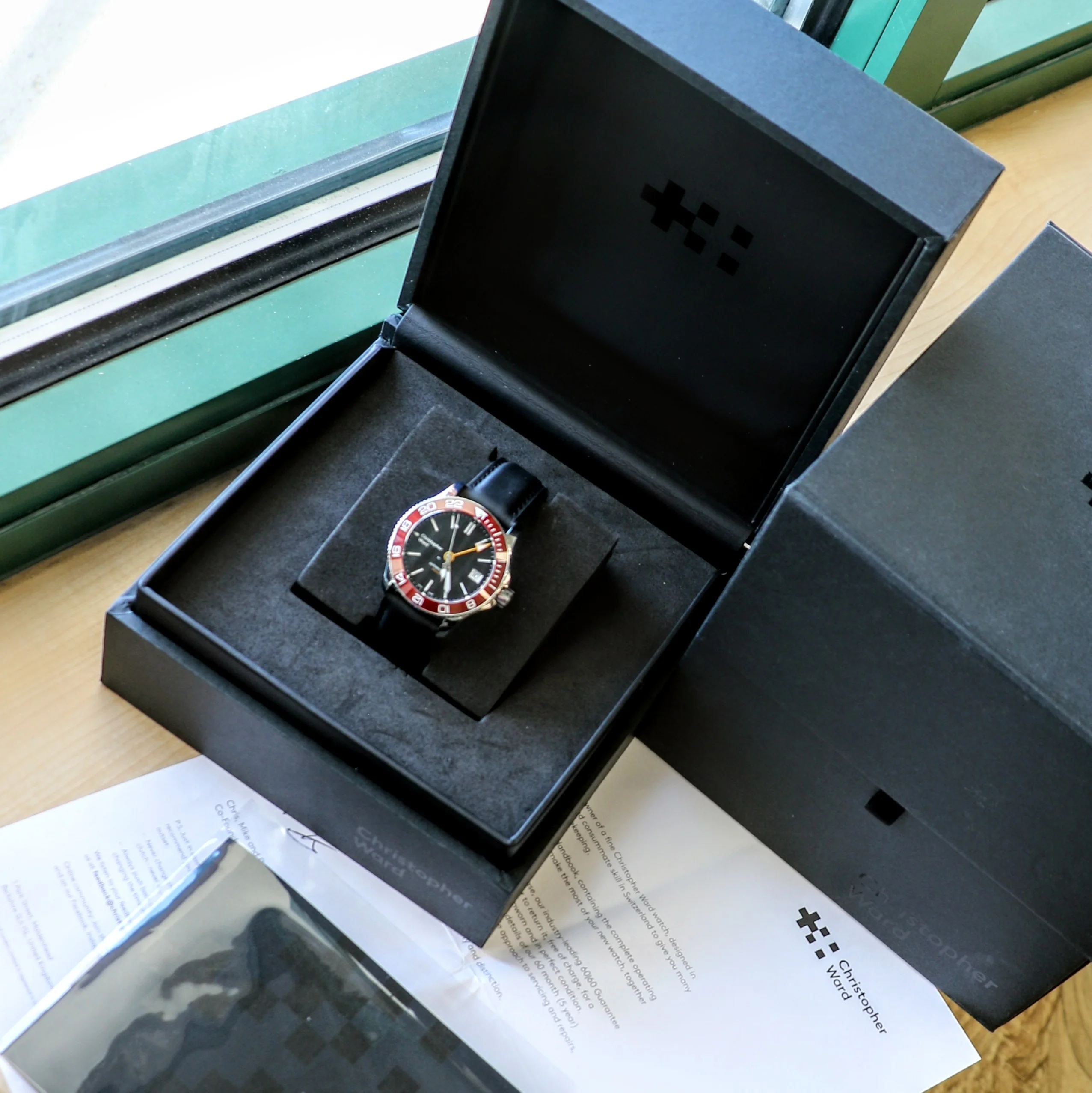 Christopher Ward C60 Trident PRO 600 GMT Diver Watch C6038AGM2 - ALL Original, Double Box & Papers - Image 2