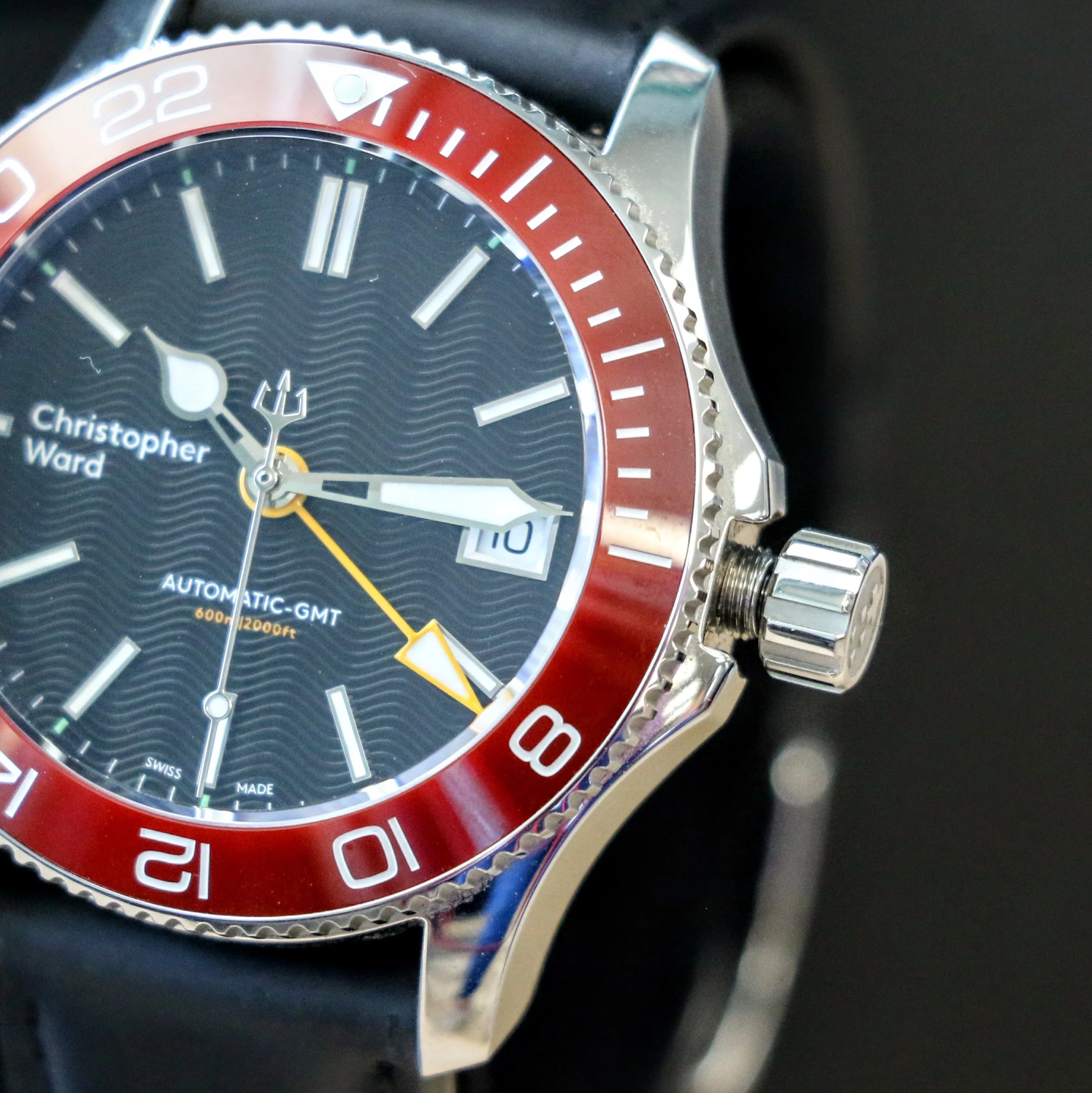 Christopher Ward C60 Trident PRO 600 GMT Diver Watch C6038AGM2 - ALL Original, Double Box & Papers - Image 9
