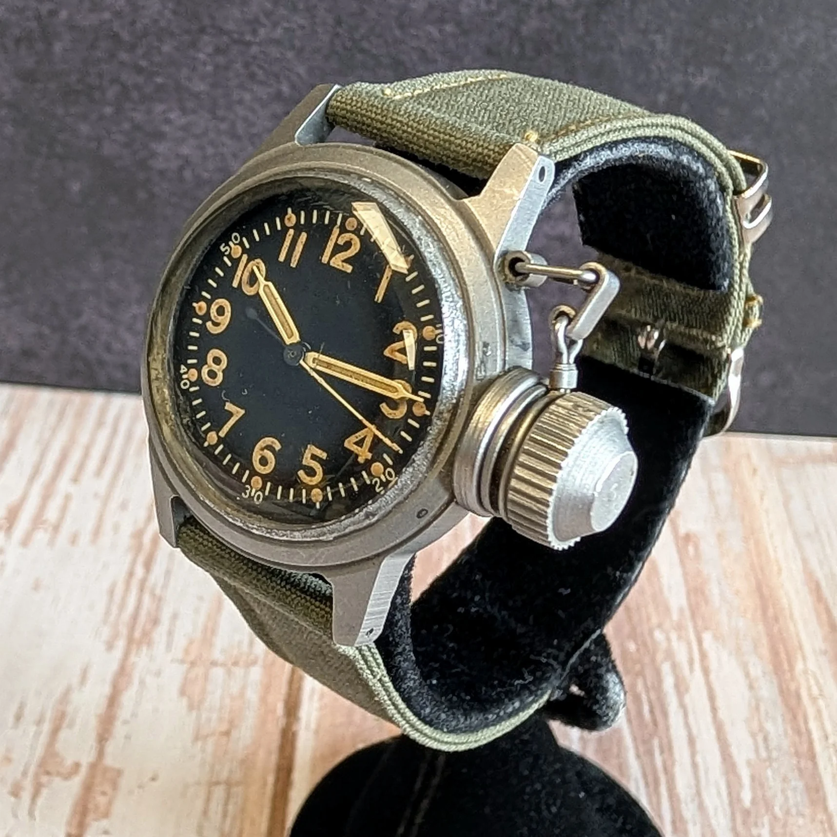Circa 1942 Elgin UDT Diver Canteen WWII Watch Military U.S.N. Wristwatch - Image 3