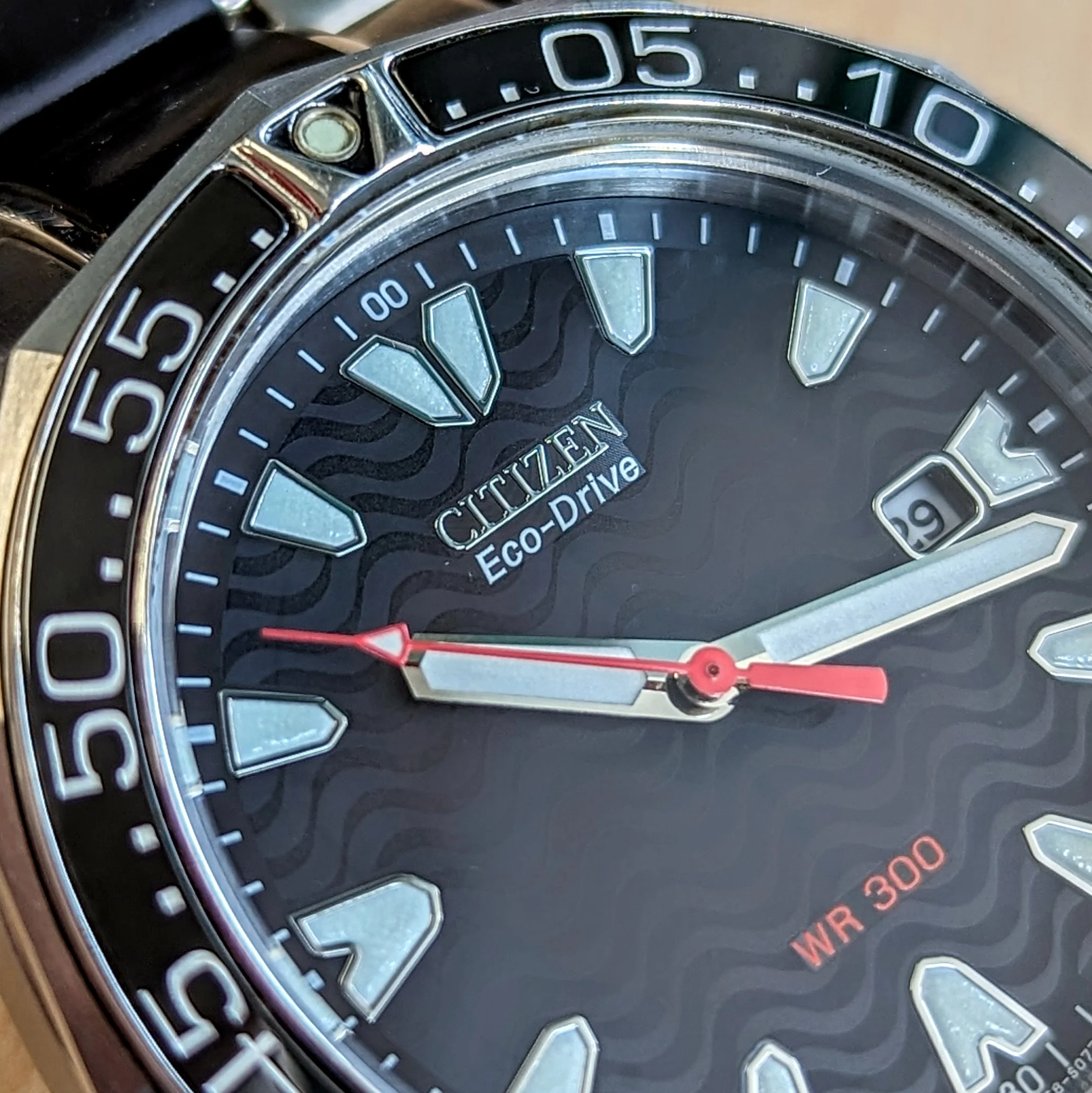 CITIZEN Eco-Drive Infusion Watch Ref. BN0030-71E Date Indicator WR 300 Diver Wristwatch - Image 8