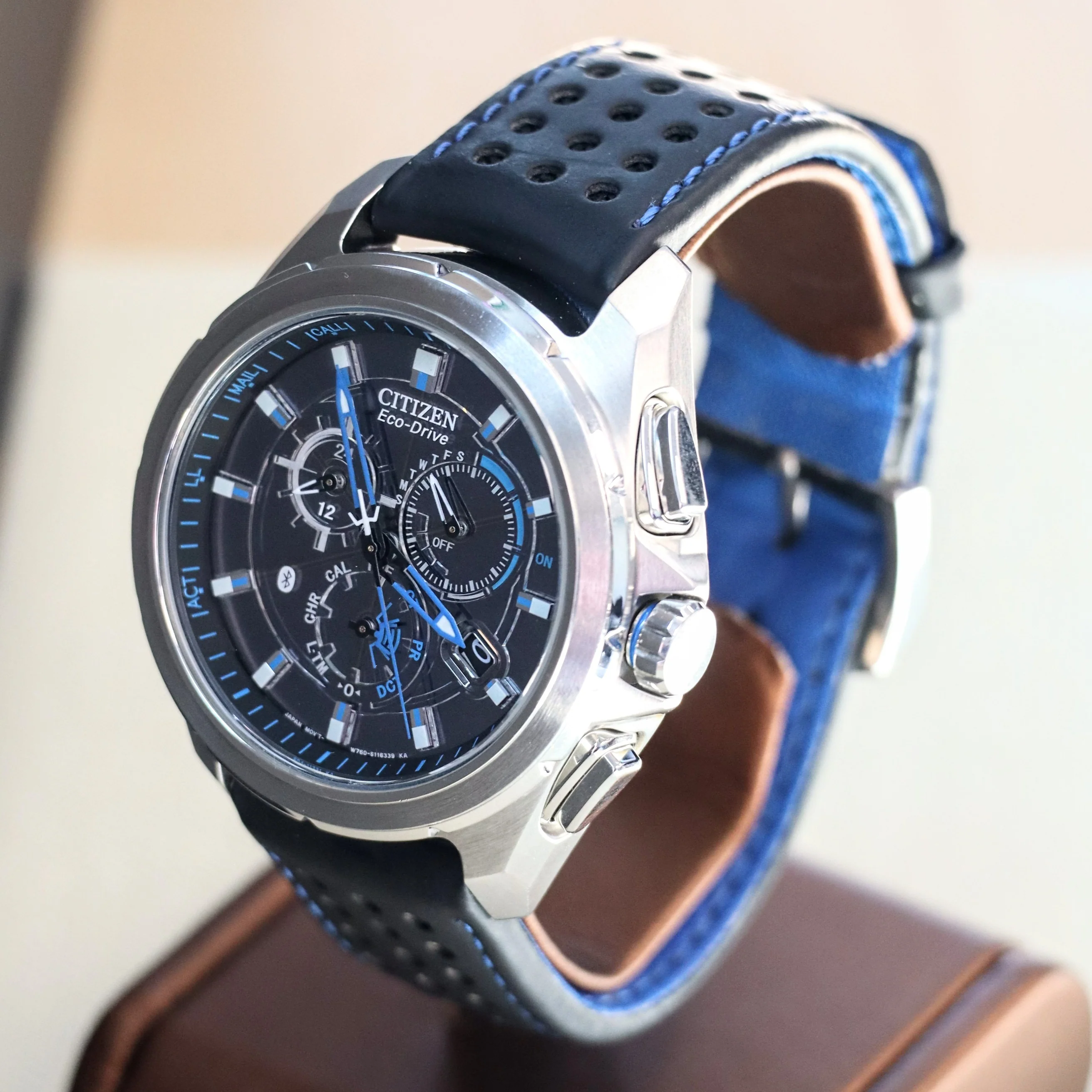 CITIZEN Proximity Eco-Drive Watch AT7030-05E Perpetual Calendar Chronograph Bluetooth Wristwatch - Image 4