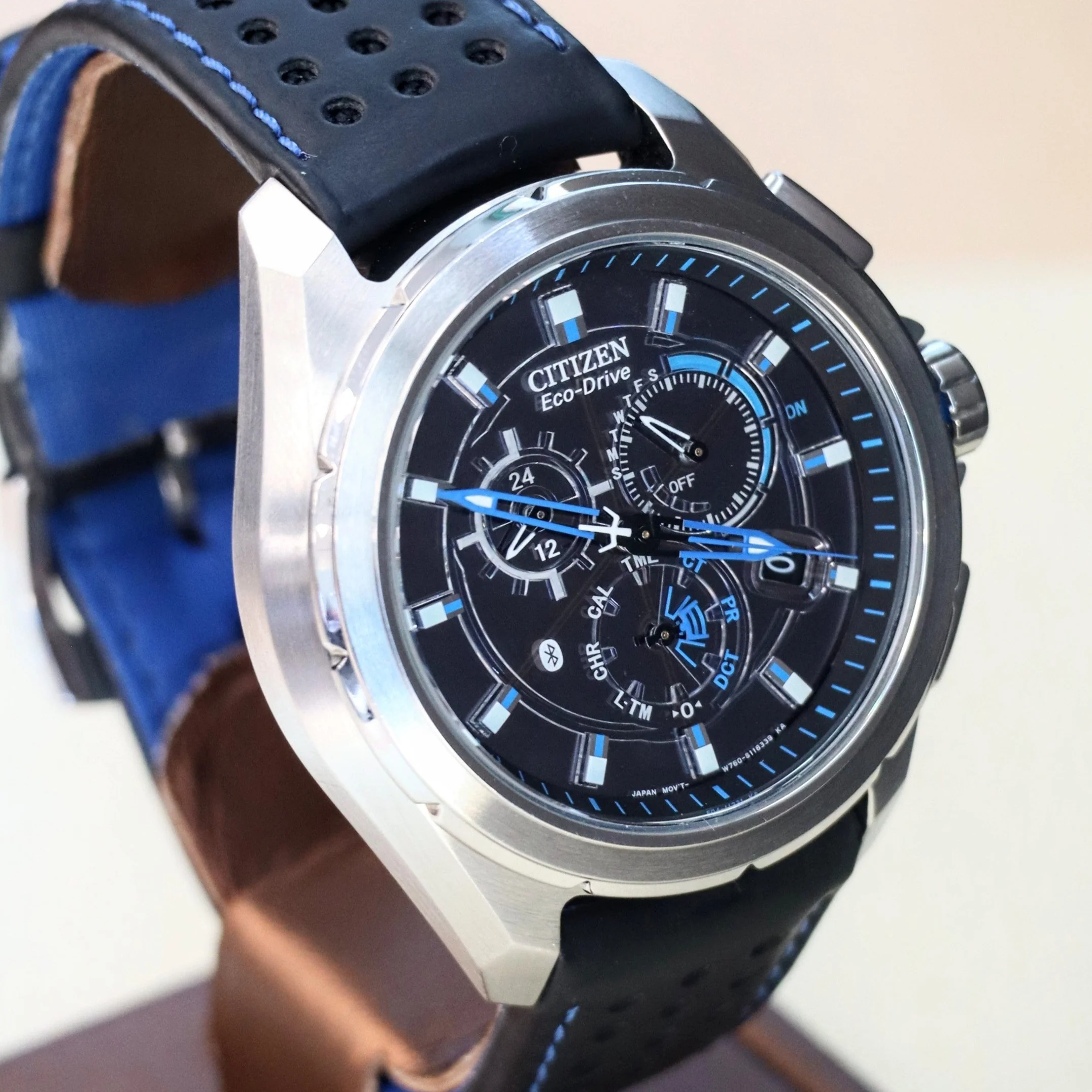 CITIZEN Proximity Eco-Drive Watch AT7030-05E Perpetual Calendar Chronograph Bluetooth Wristwatch - Image 5
