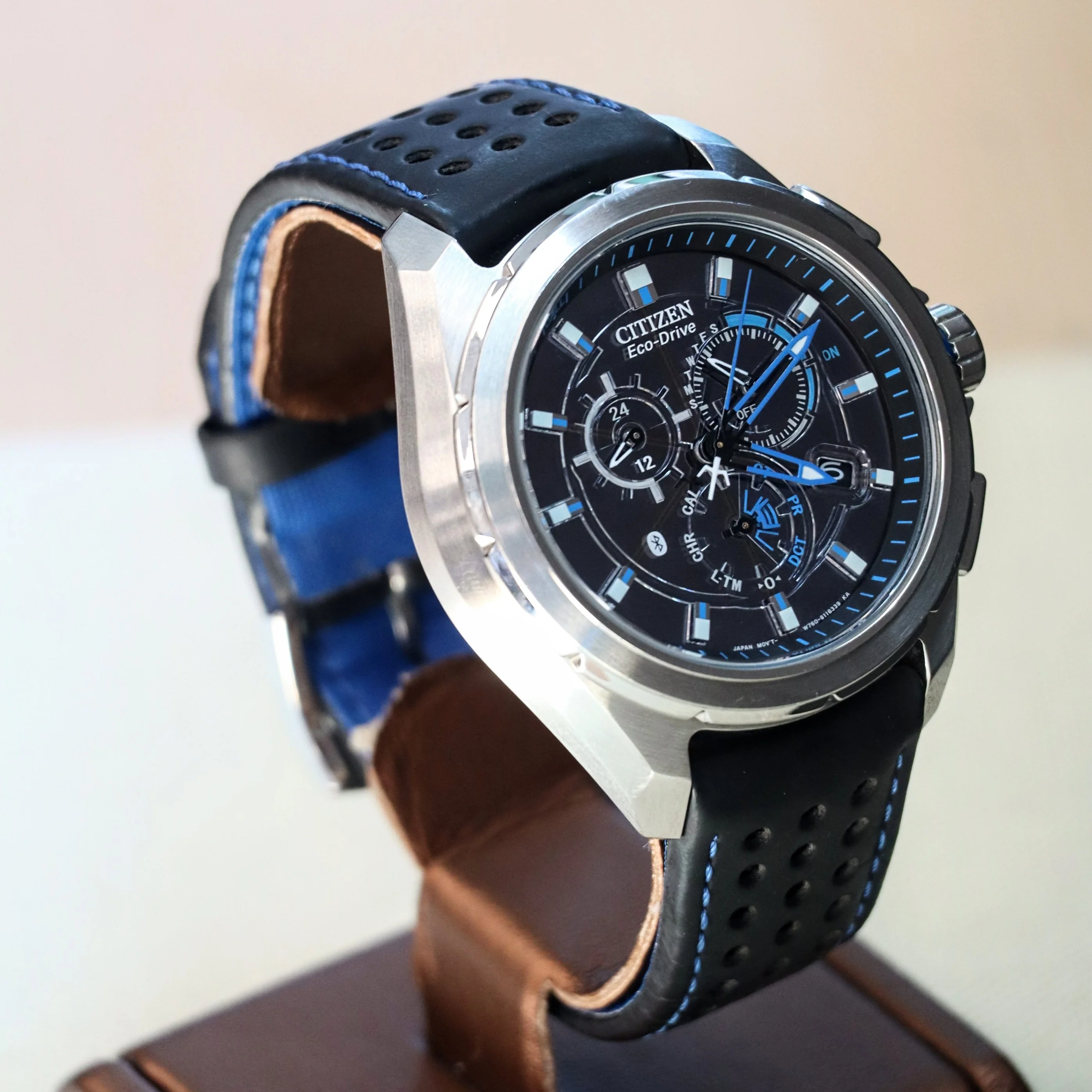CITIZEN Proximity Eco-Drive Watch AT7030-05E Perpetual Calendar Chronograph Bluetooth Wristwatch - Image 6