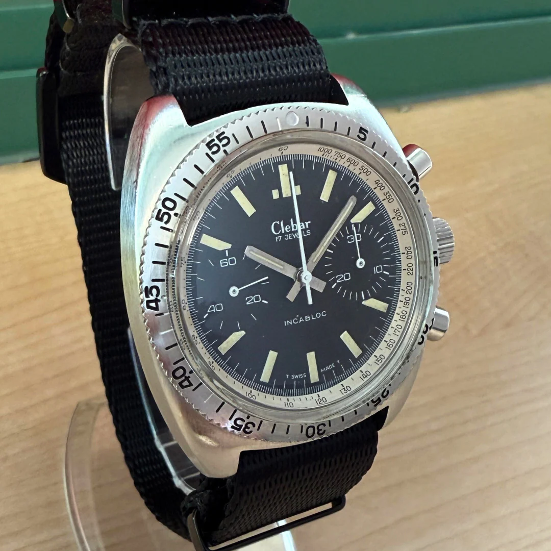 Vintage CLEBAR Chronograph Dive Watch Incabloc Valjoux 7733 17 Jewels 37mm S.S. Swiss Wristwatch - Image 4