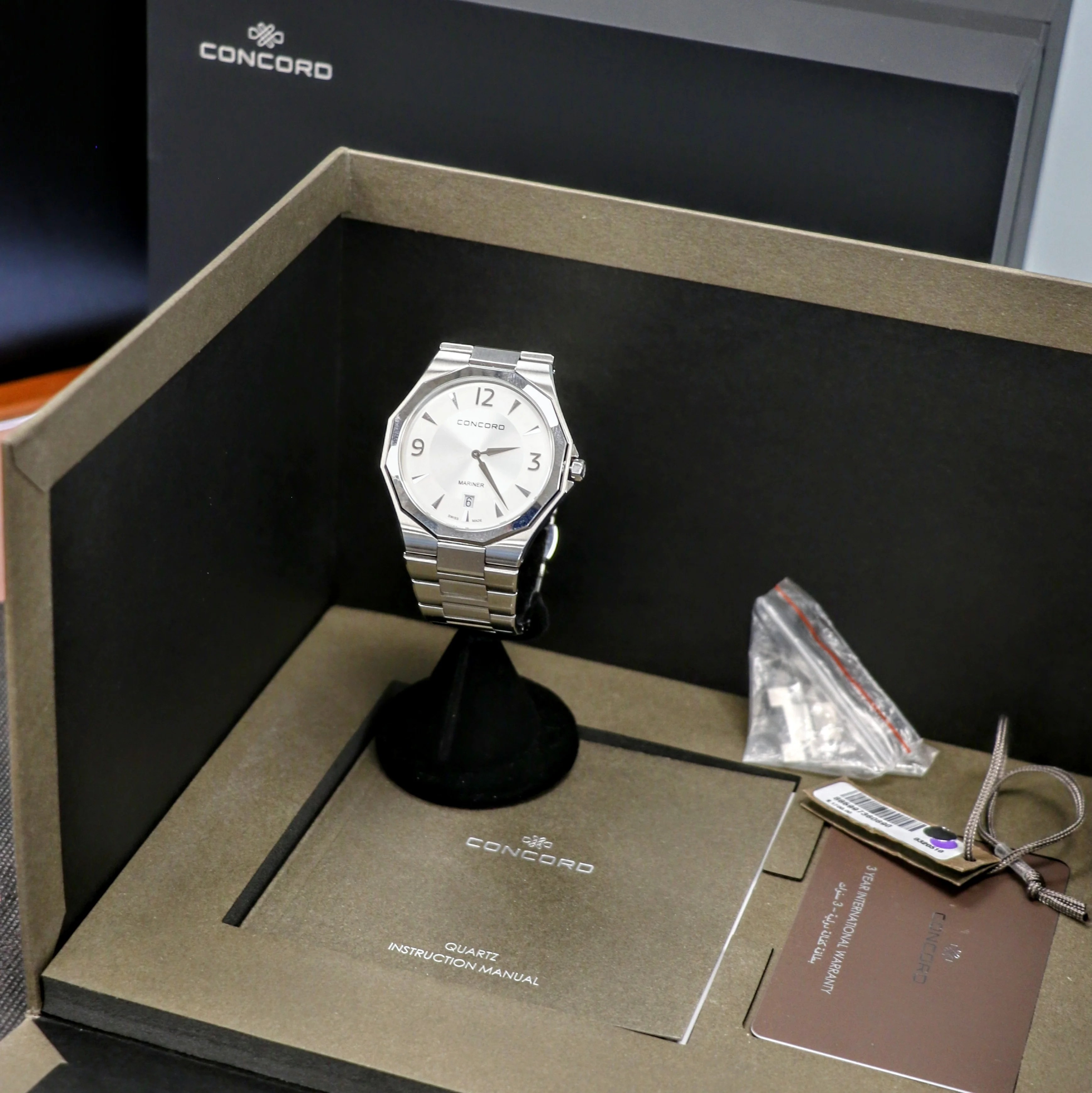 CONCORD Mariner Wristwatch Ref. 05.1.14.1186 Date Indicator - ALL Original! Boxes & Papers - Image 9