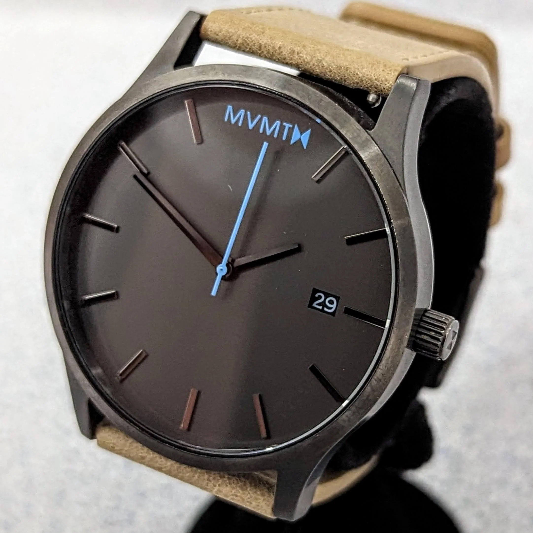 MVMT Classic Sandstone Quartz Watch Gunmetal Dial Date Indicator All Stainless Steel - Image 8