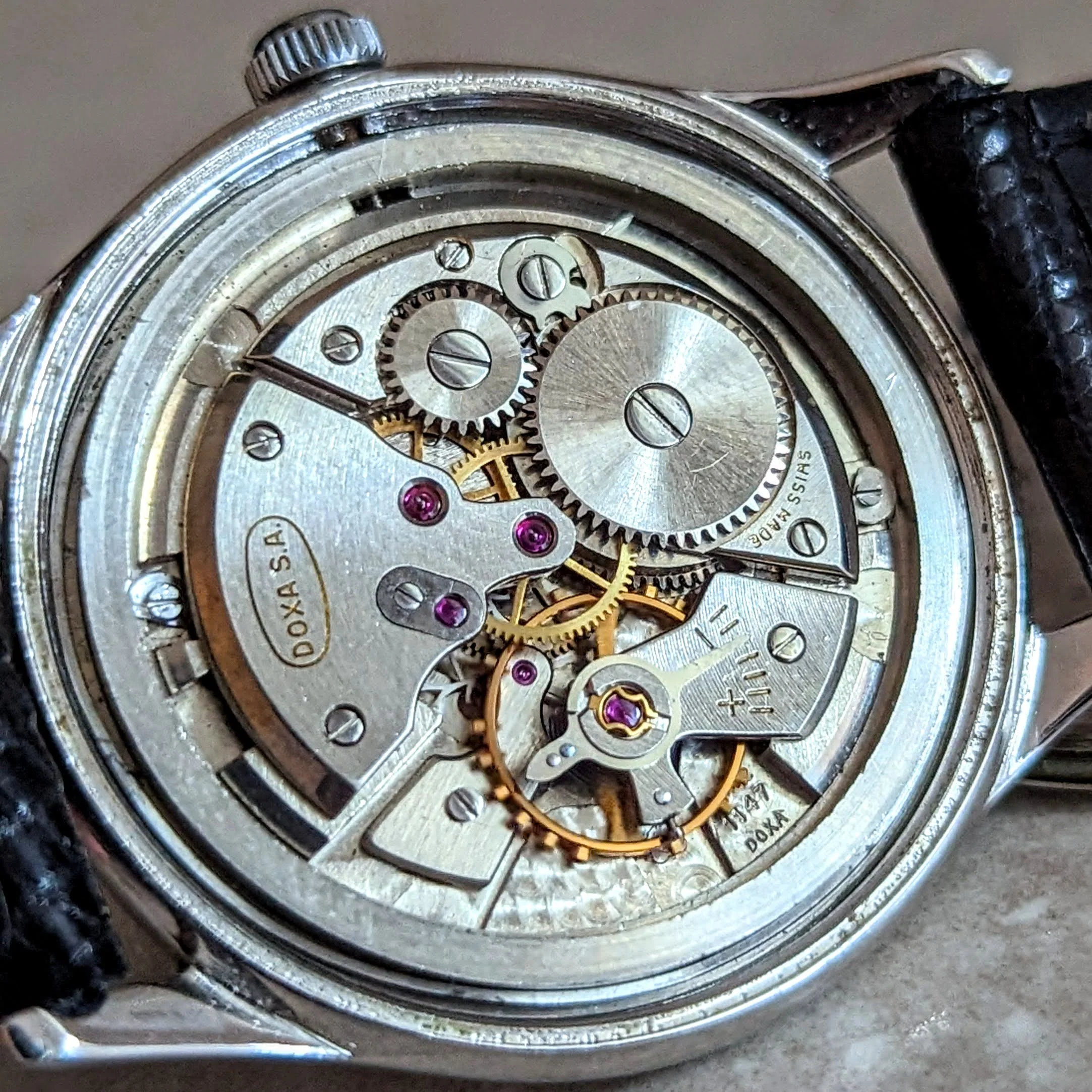 DOXA Anti-Magnetic Jumbo Wristwatch ETA 1147 Swiss Made Mechanical Watch - Image 14