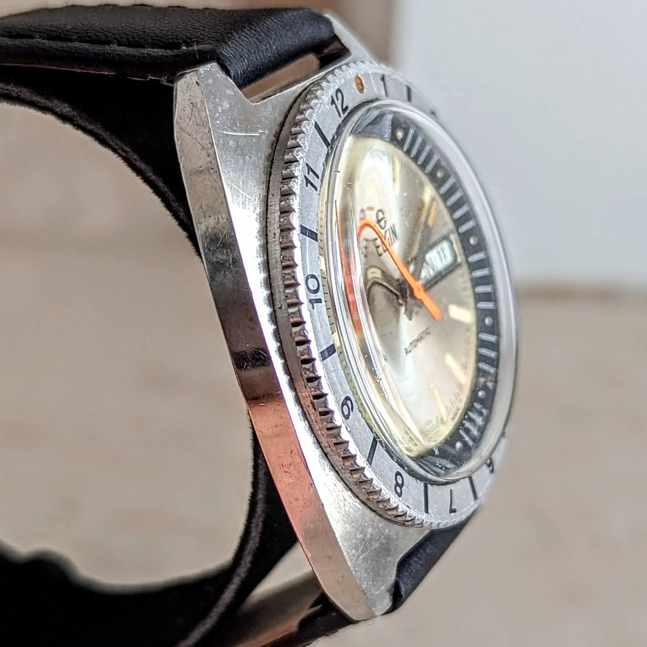 ELGIN Diver Automatic Wristwatch Day/Date Ref. WH103 Cal. FHF 909 Swiss Made Watch - Image 5