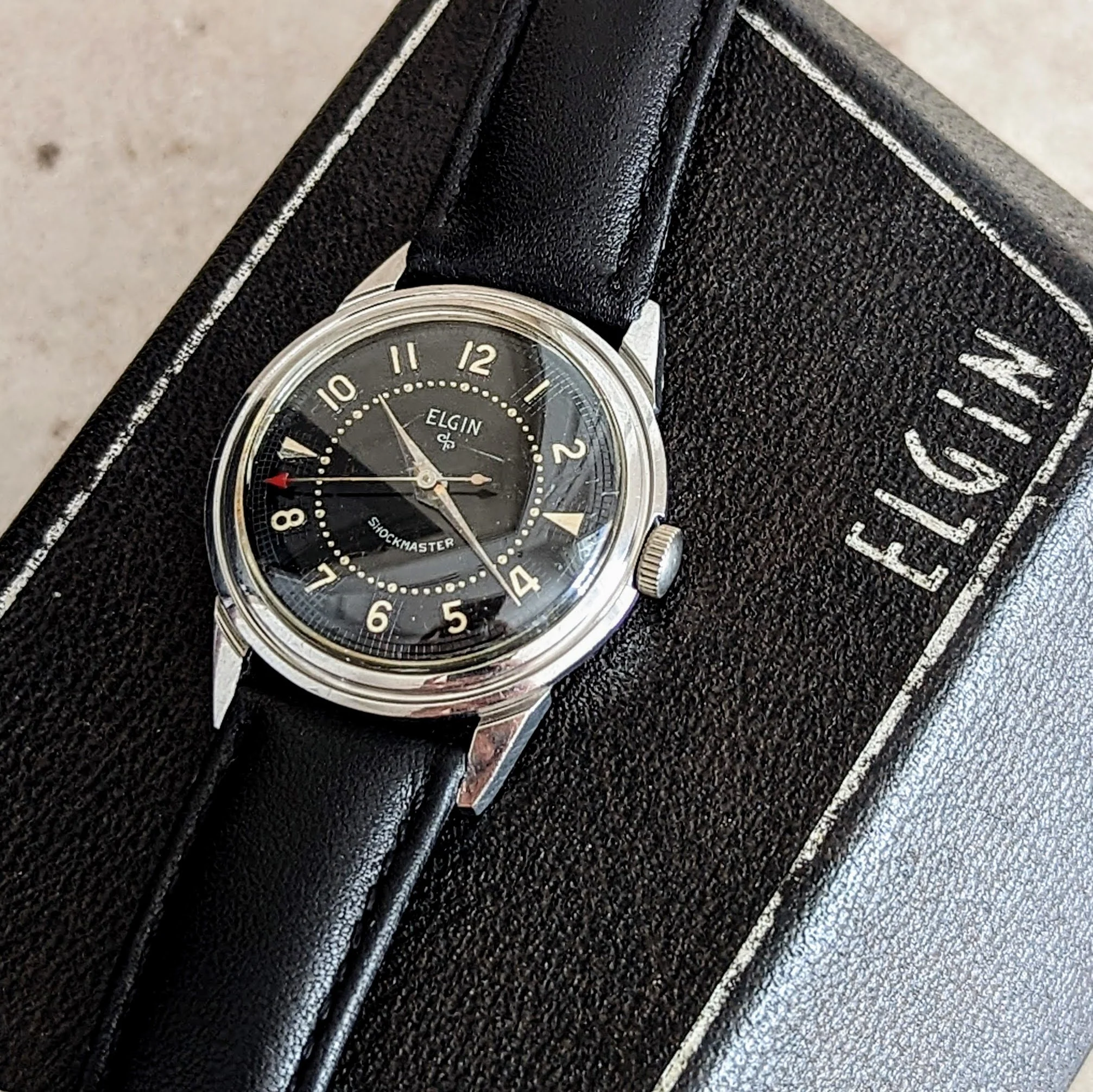 ELGIN Dolphin Watch Durapower Shockmaster Wristwatch Ref. 5918 Black Dial - Image 8