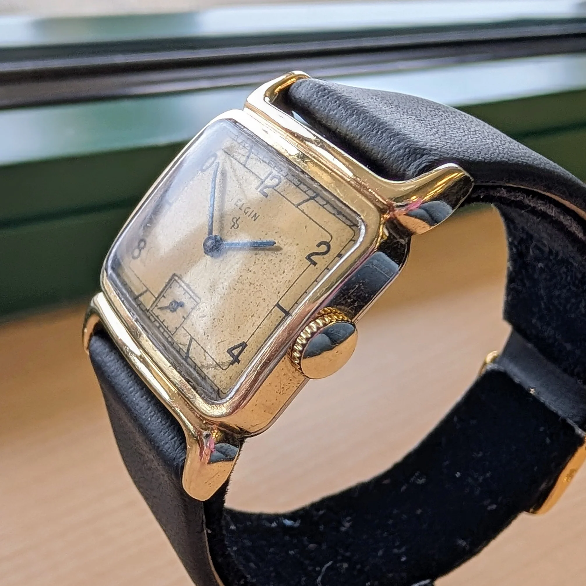 1947 Elgin DuraPower Watch Grade 554 15 Jewels 10K GF Fancy Lugs USA Wristwatch - Image 7