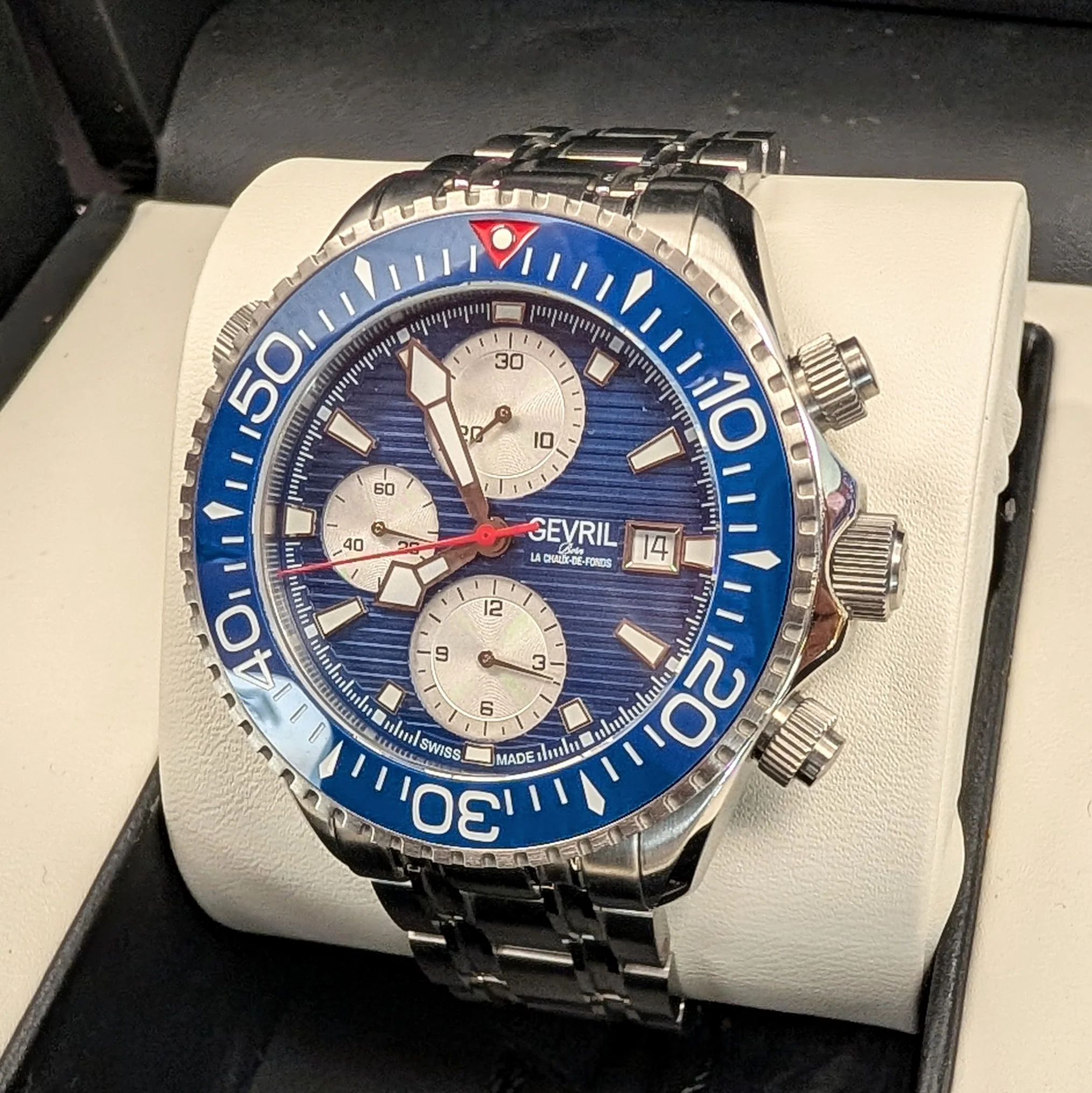 Gevril Hudson Yards Chronograph Diver Watch 48815B Blue Dial 43mm S.S. - ALL Original - Full Set - Image 8
