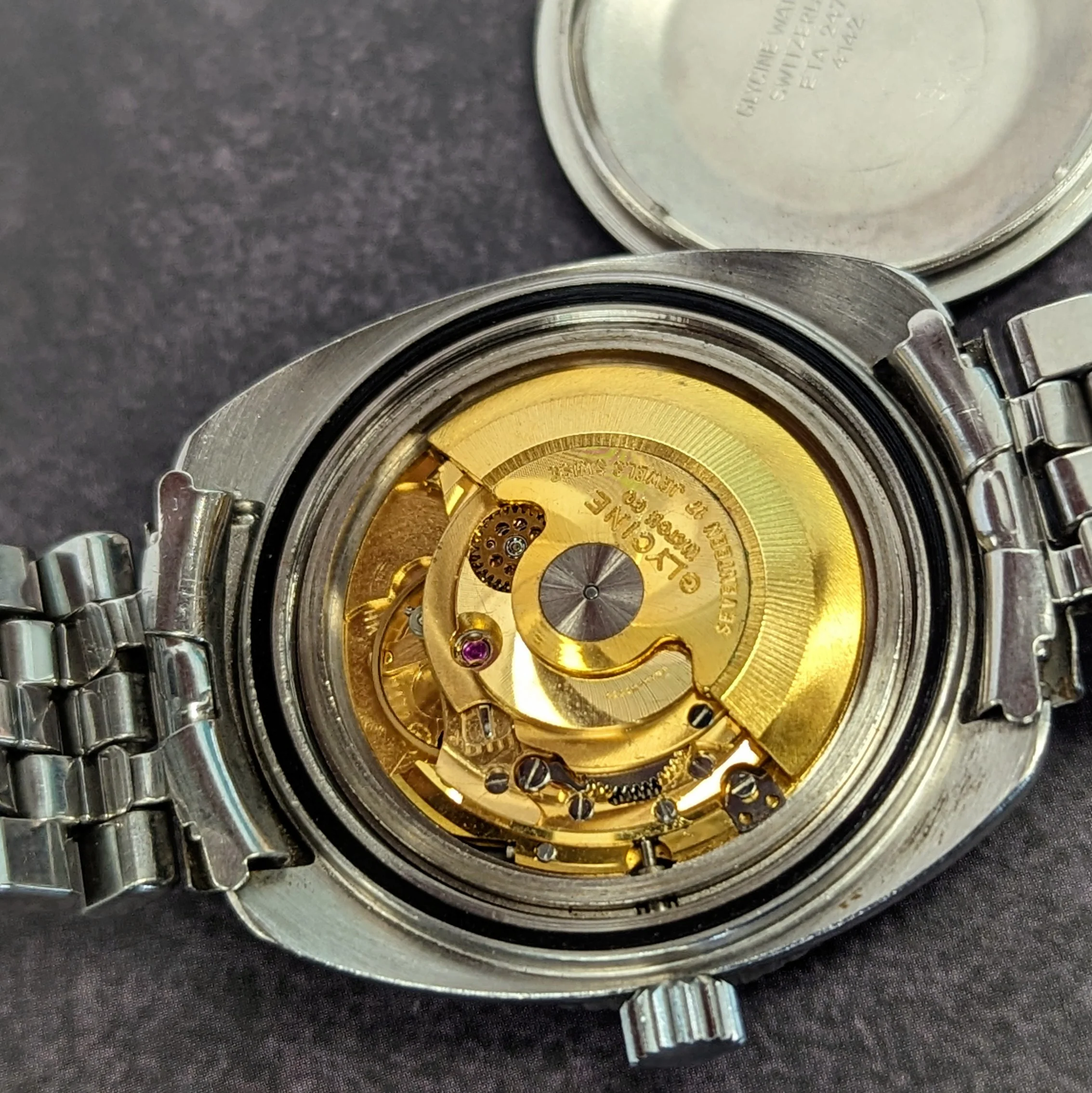 Vintage Glycine Diver 4142 Automatic Watch 37mm – 600ft – Swiss Made – 1970s - Image 12