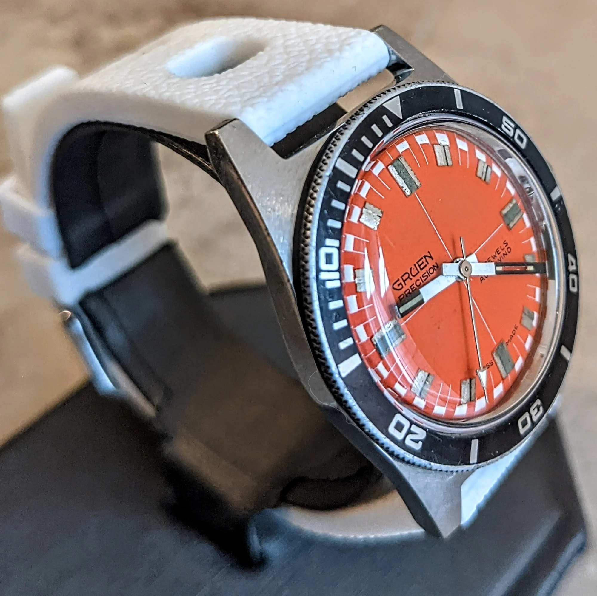 GRUEN Precision Autowind Watch -Skin Diver Wristwatch- 17 Jewels - Image 15