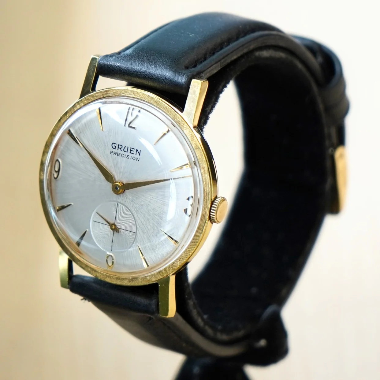 Gruen Precision Watch Cal. N510 17 Jewels Fancy Textured Fixed Bezel - 007 Style - Image 4