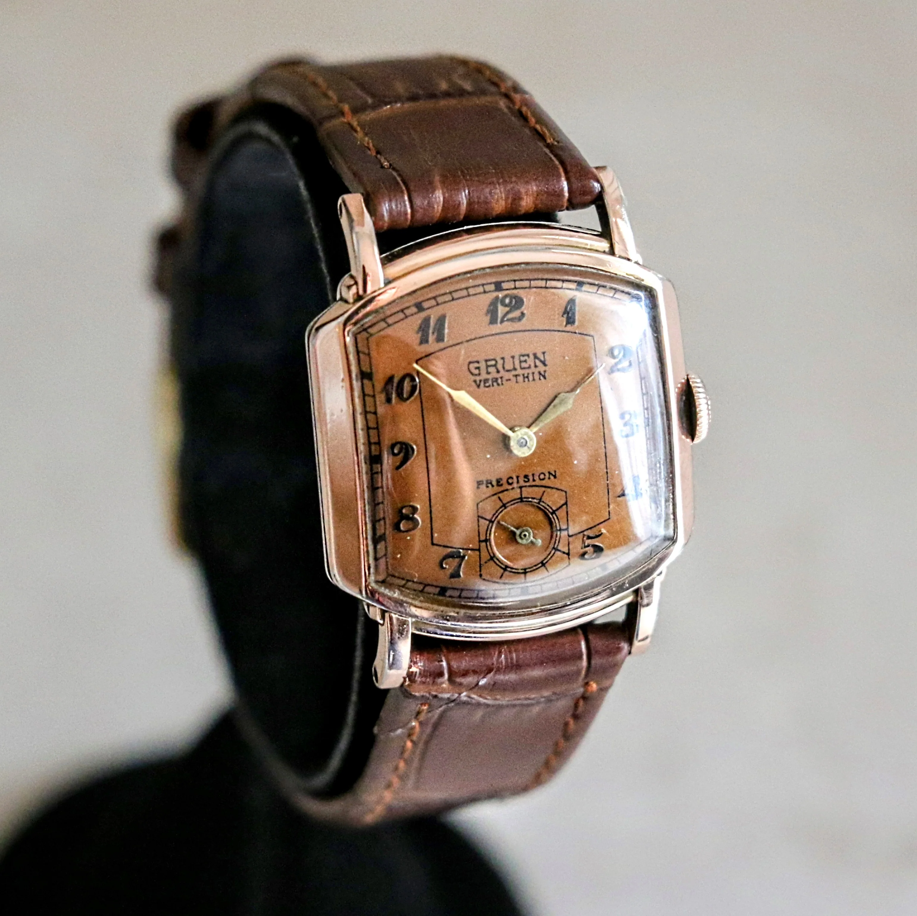 GRUEN Veri-Thin Precision Wristwatch Coral Gold Case & Dial Conoruma Movement Grade 405 Watch - Image 2