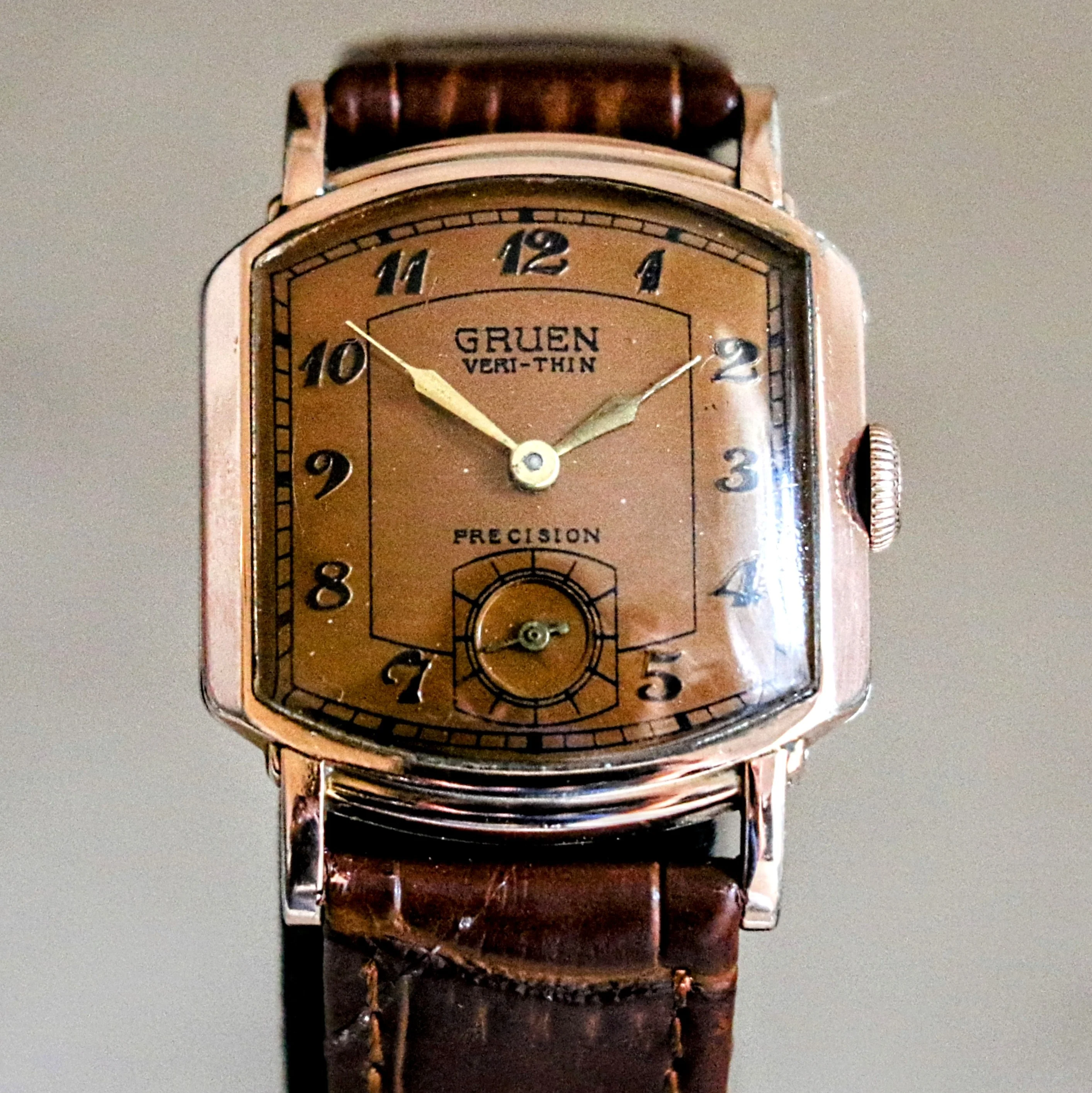 GRUEN Veri-Thin Precision Wristwatch Coral Gold Case & Dial Conoruma Movement Grade 405 Watch - Image 3