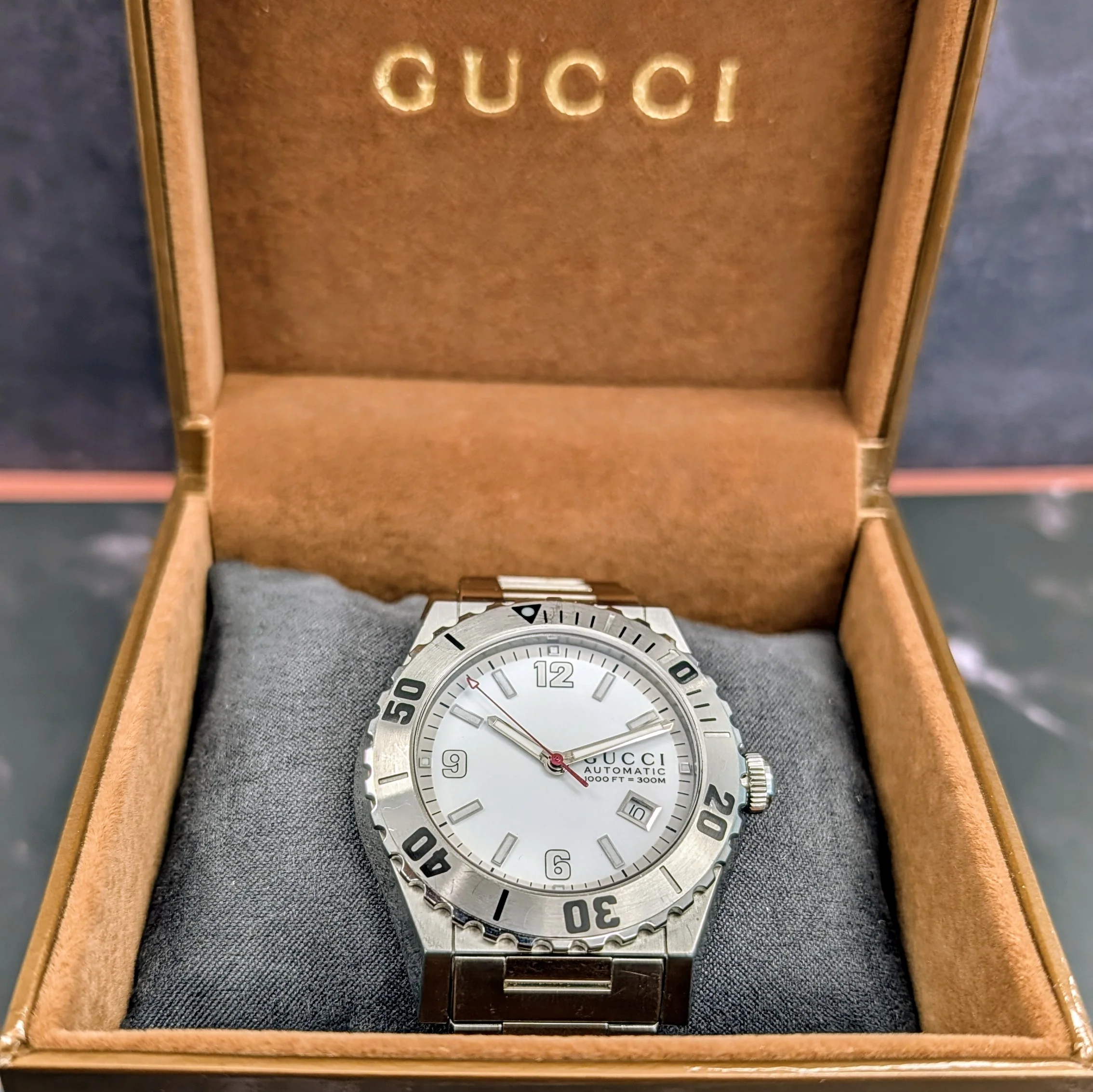 Gucci Pantheon Automatic Watch YA115212 44mm Swiss Made ALL S.S. - Full Set - Image 17