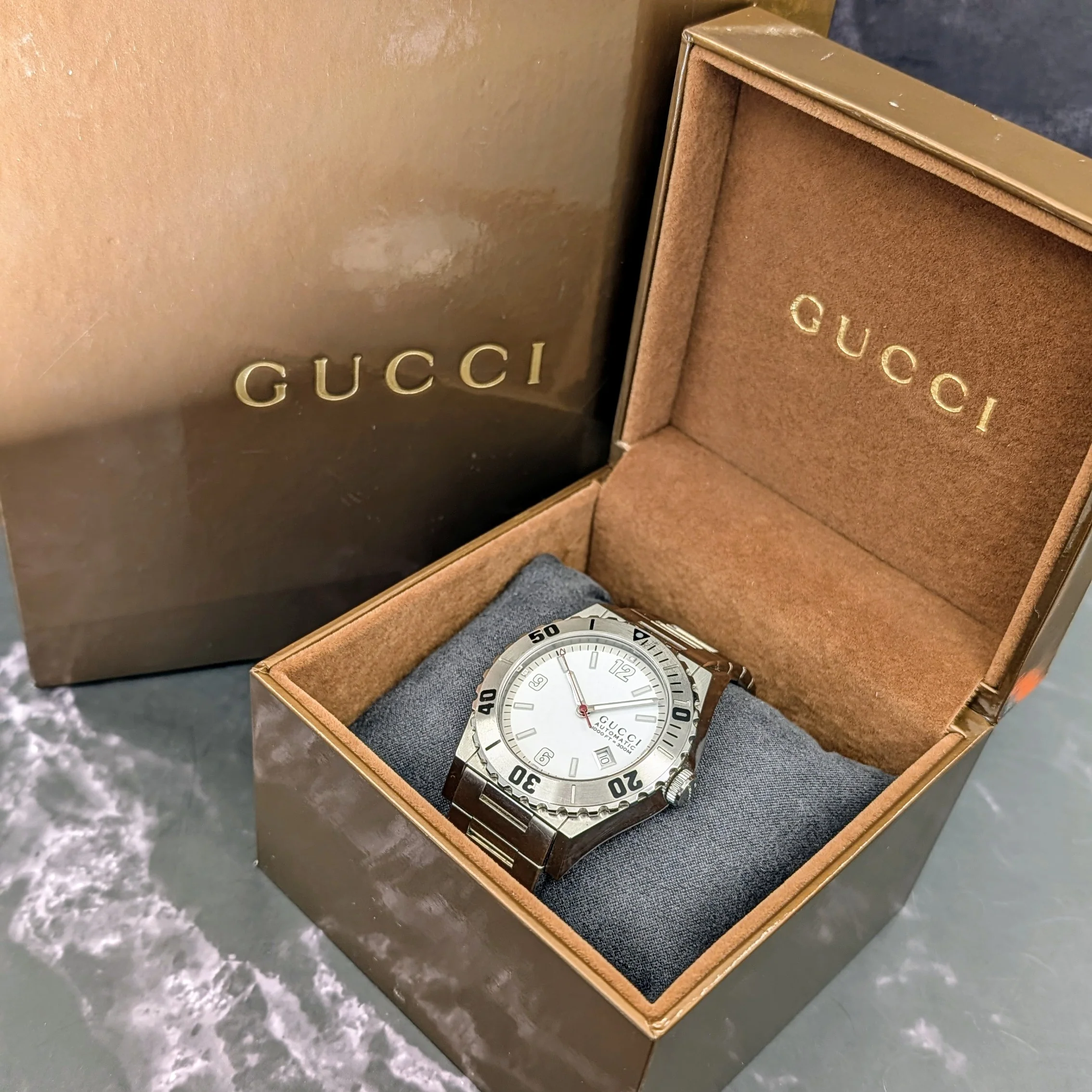 Gucci Pantheon Automatic Watch YA115212 44mm Swiss Made ALL S.S. - Full Set - Image 2
