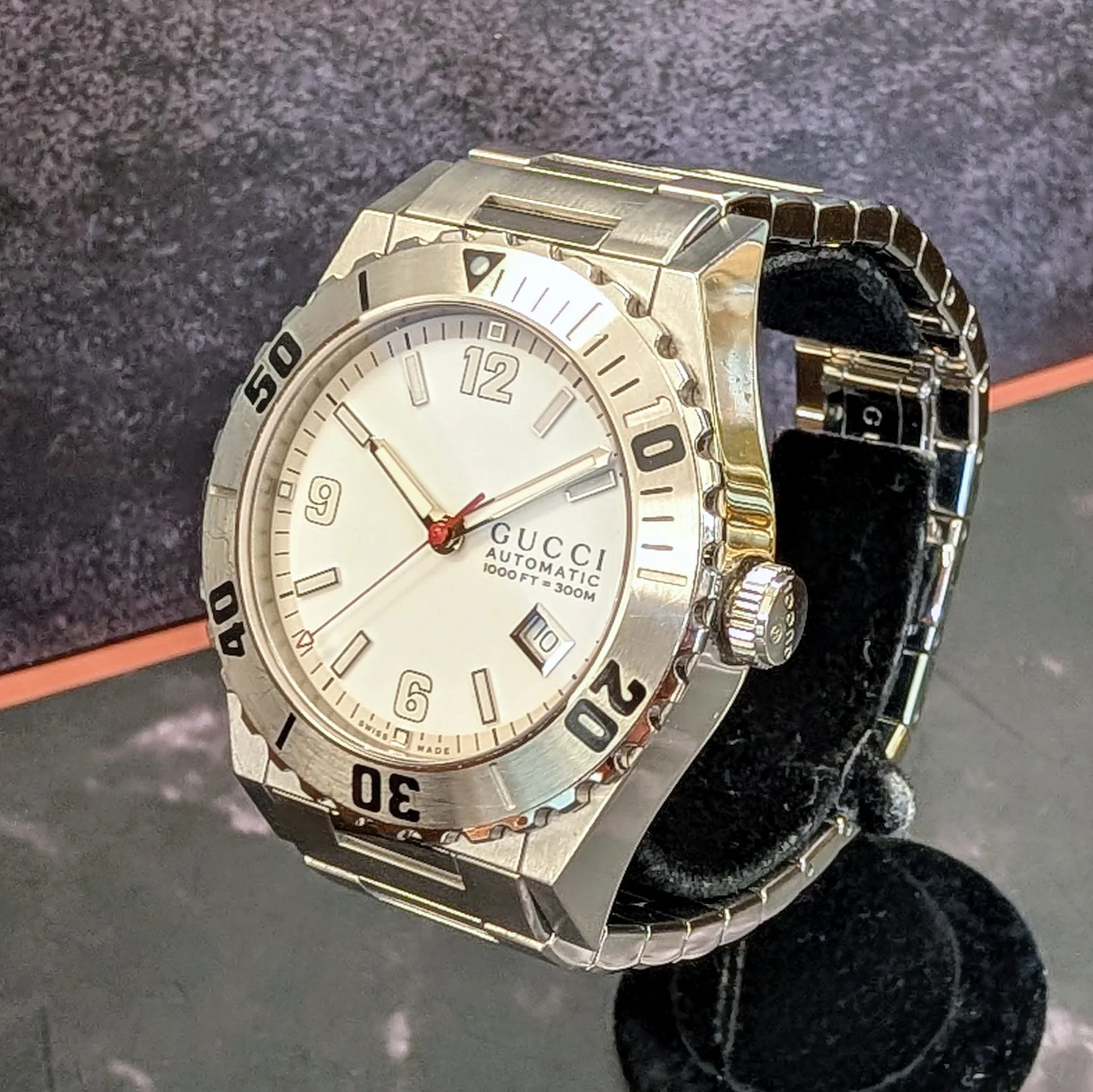 Gucci Pantheon Automatic Watch YA115212 44mm Swiss Made ALL S.S. - Full Set - Image 6