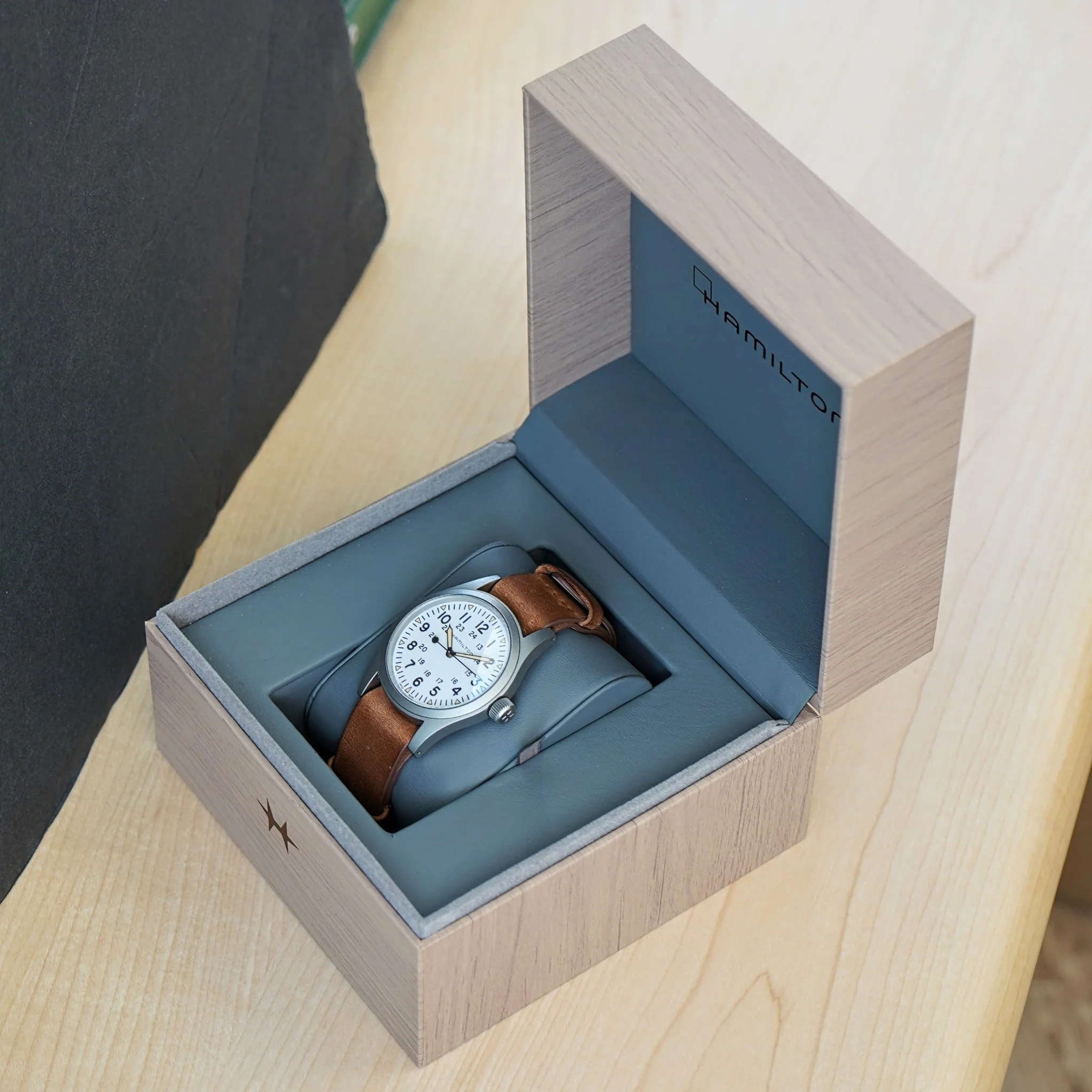 HAMILTON Khaki Field Mechanical Watch H69439511 38mm S.S. Wristwatch - ALL Original 2-Box, Tag & Papers! - Image 12