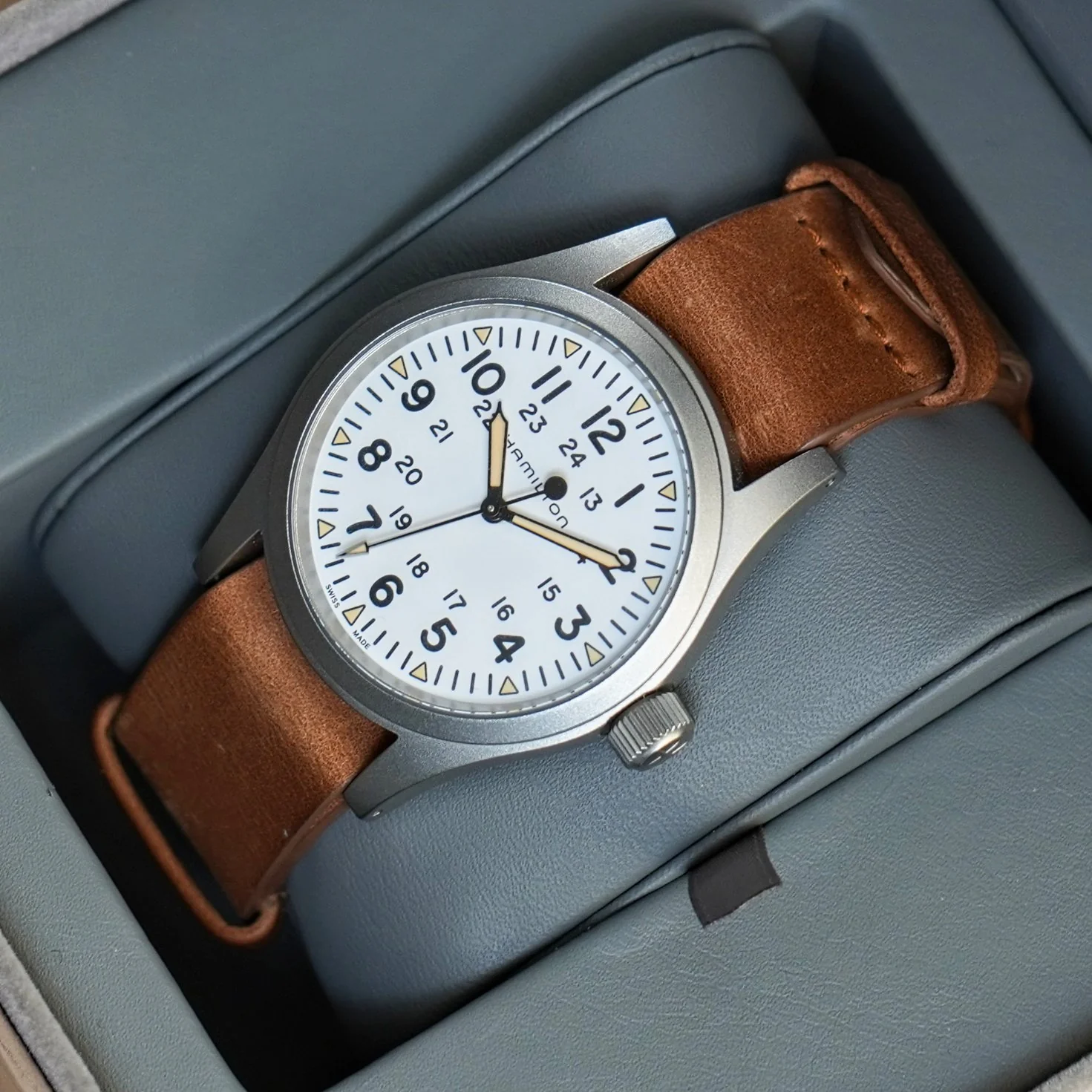 HAMILTON Khaki Field Mechanical Watch H69439511 38mm S.S. Wristwatch - ALL Original 2-Box, Tag & Papers! - Image 5