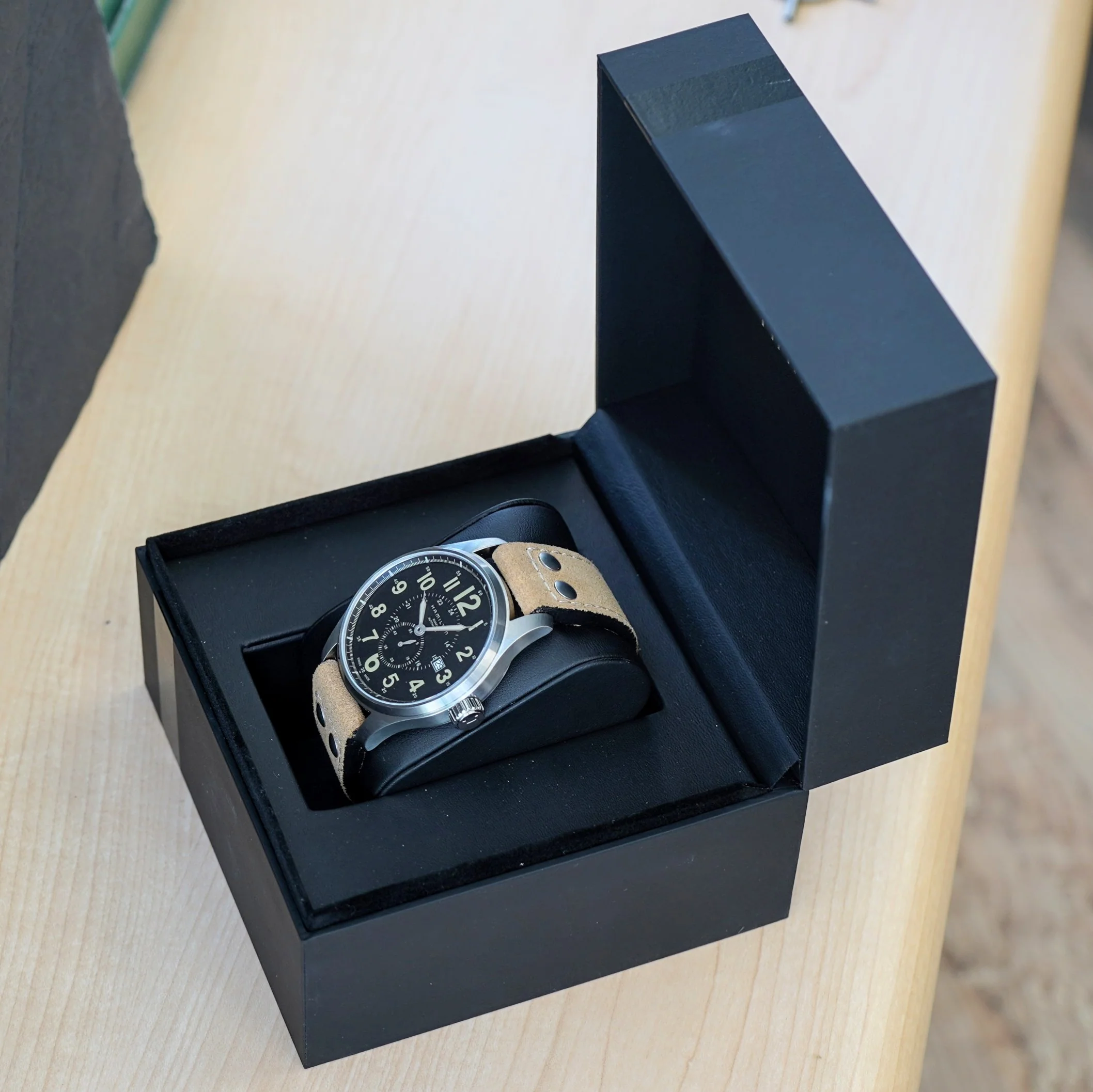 HAMILTON Khaki Field Officer Auto Watch H706550 44mm Black Dial Wristwatch  - ALL Original & Double Box! - Image 14