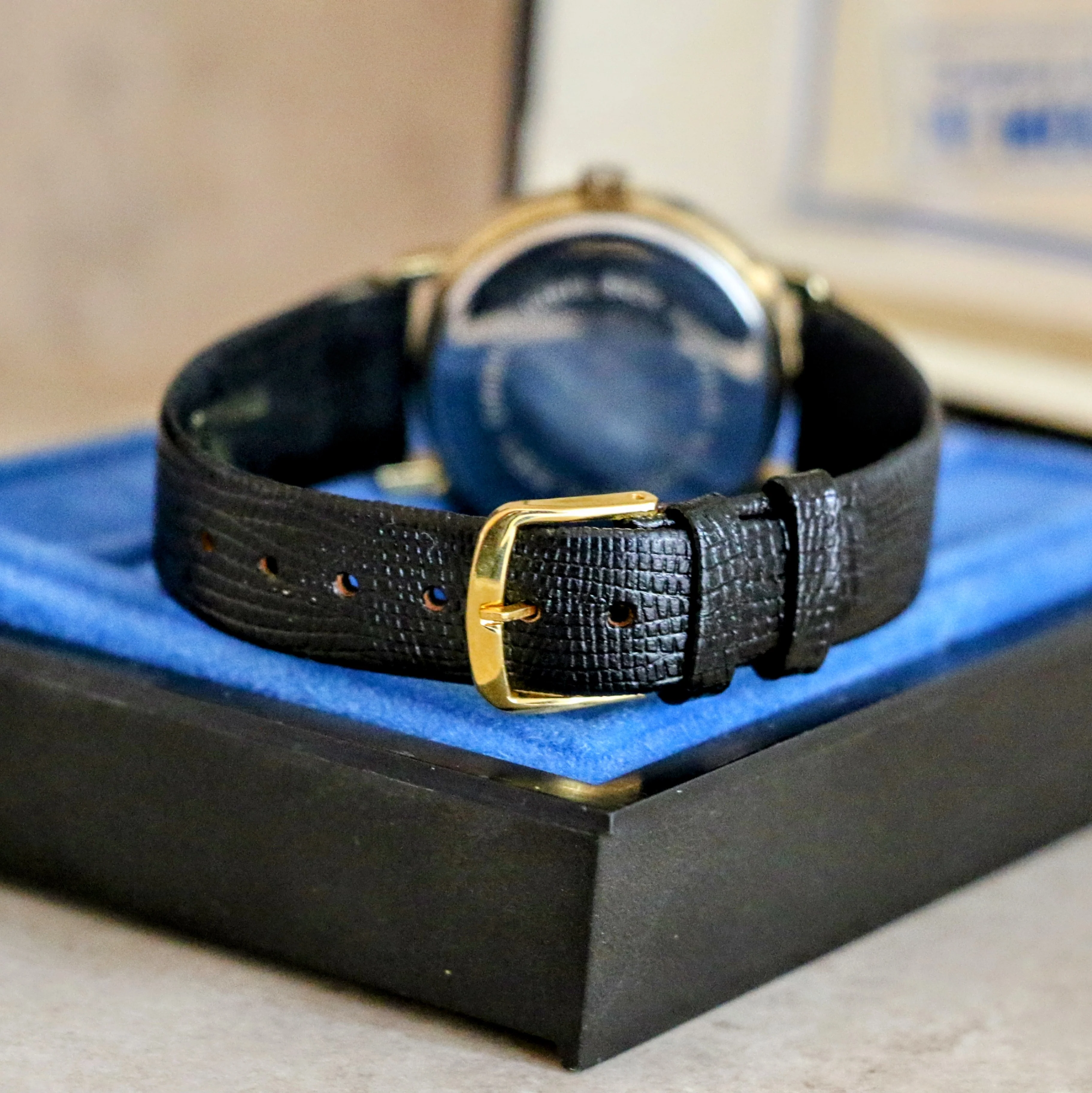 HELBROS Invincible Wristwatch 17 Jewels Day/Date Swiss Made Watch - Image 7