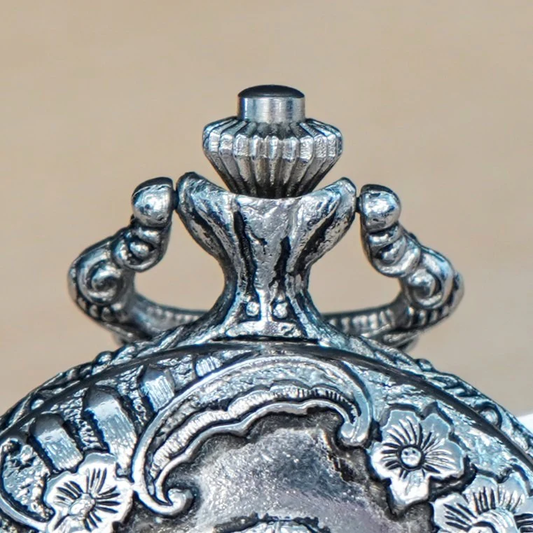 HENRY V Manual Pocket Watch Antimagnetic Railroad Engraved Decorated Hunter Case - Image 10