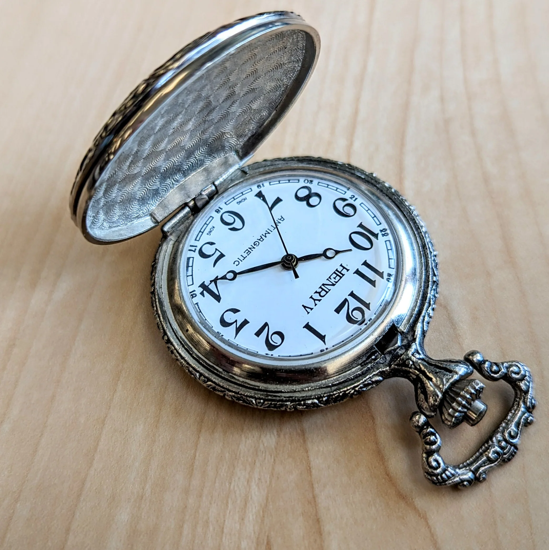 HENRY V Manual Pocket Watch Antimagnetic Railroad Engraved Decorated Hunter Case - Image 13