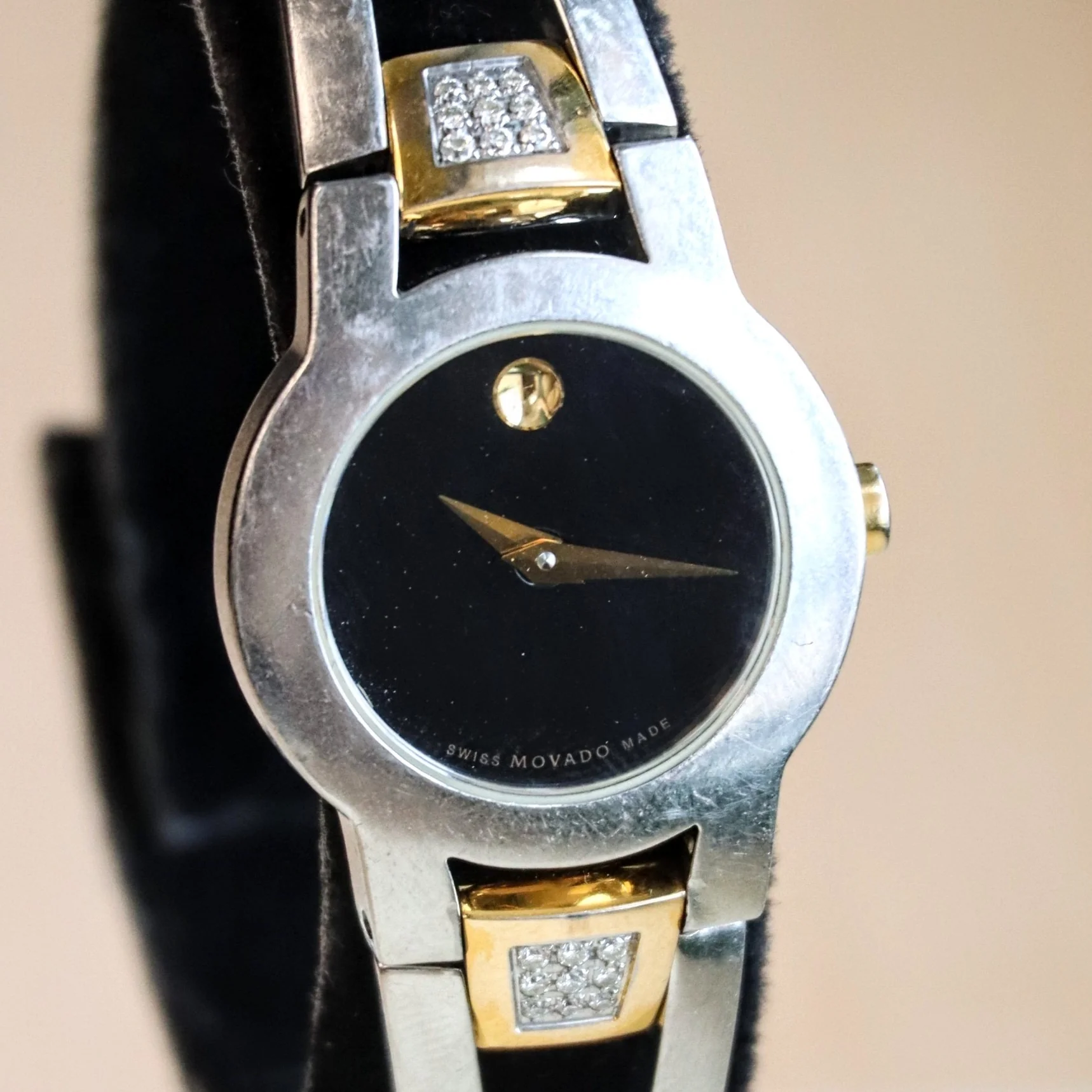 Ladies MOVADO Amorosa Watch Two-Tone Bangle Bracelet Wristwatch Ref. 81 E4 1842 - Image 4
