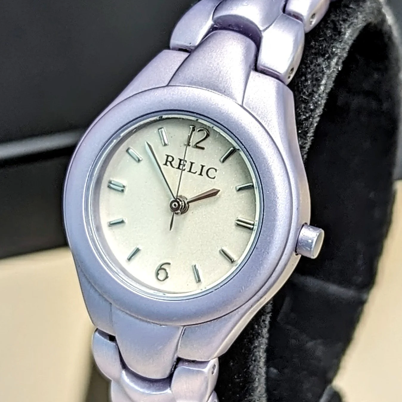 Ladies RELIC Watch Purple Aluminum Stainless Steel Bracelet Quartz Wristwatch - ZR33241 - Image 4