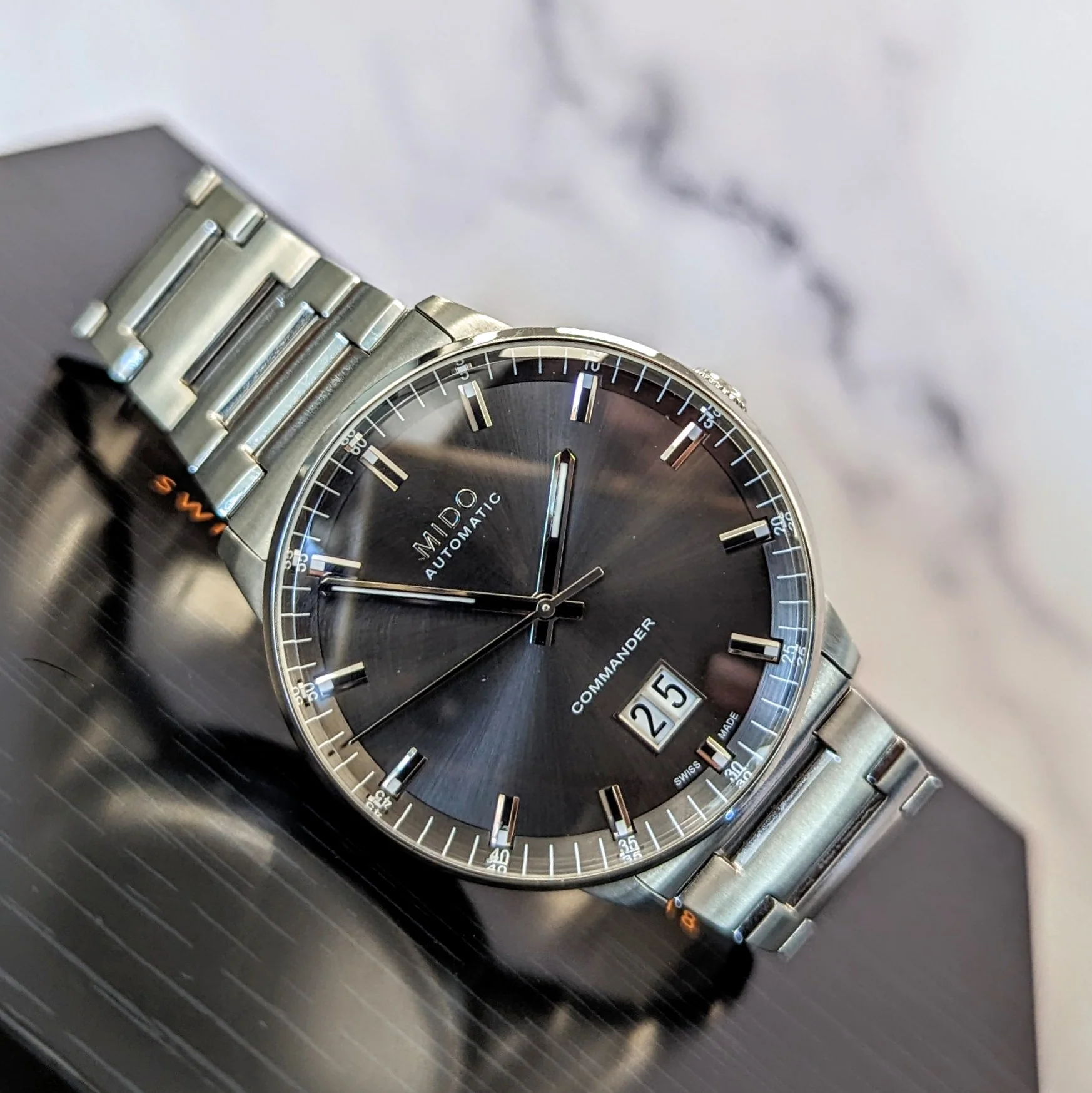 Mido Commander Big Date Automatic Watch M021.626 42mm Caliber 80 – Double Box - Image 11
