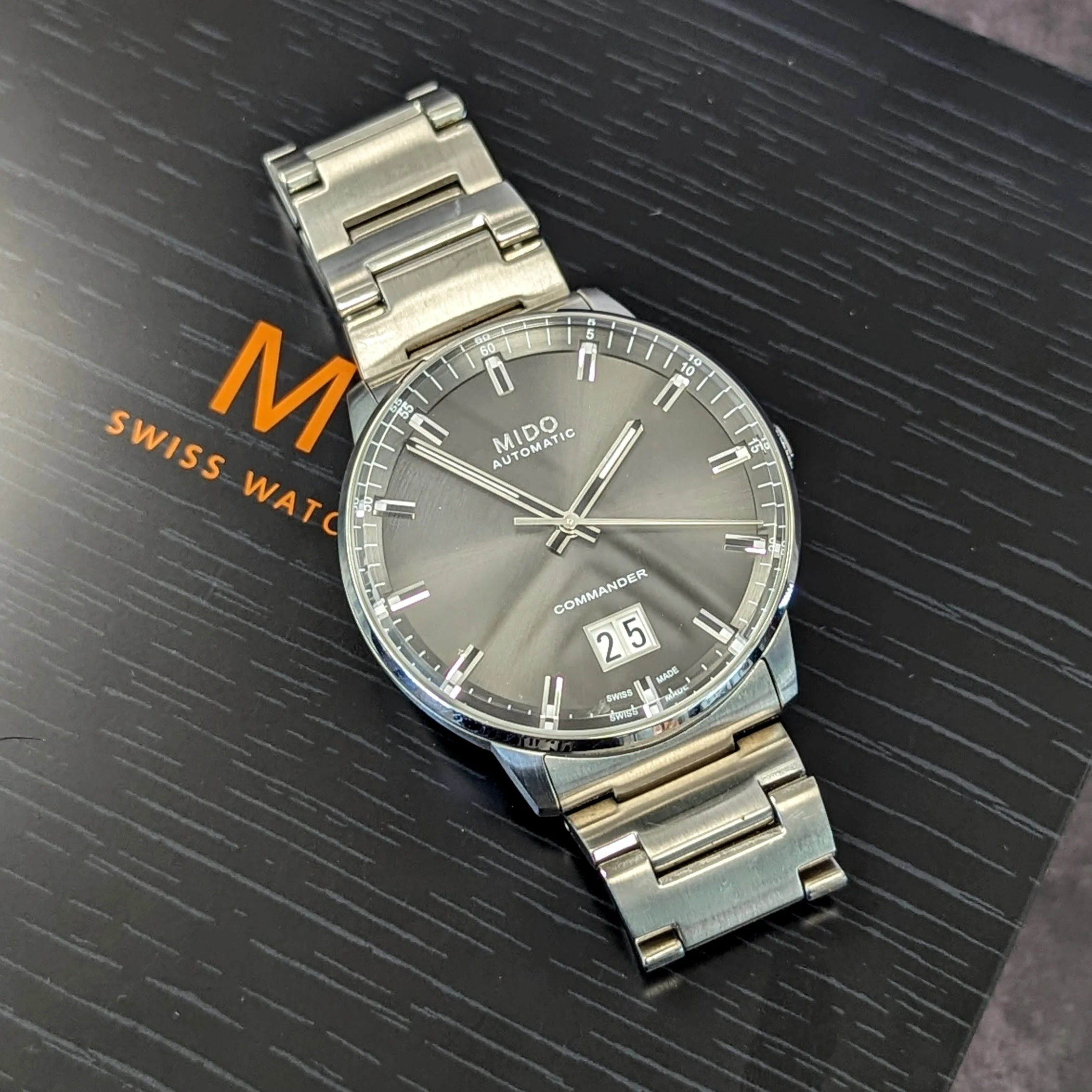 Mido Commander Big Date Automatic Watch M021.626 42mm Caliber 80 – Double Box - Image 12