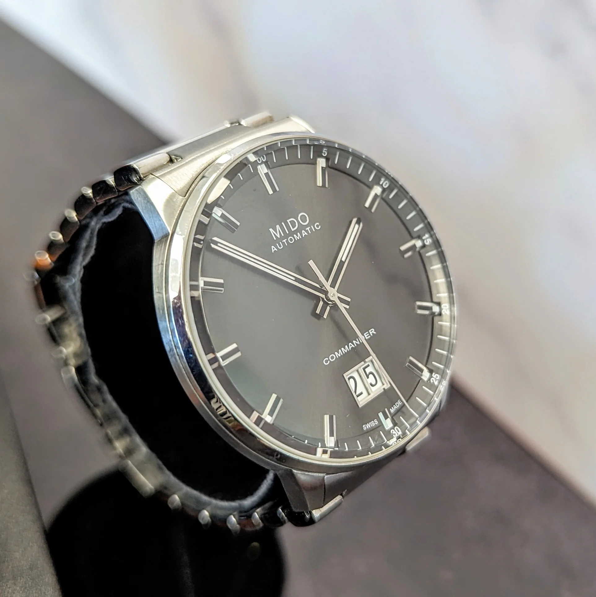 Mido Commander Big Date Automatic Watch M021.626 42mm Caliber 80 – Double Box - Image 8