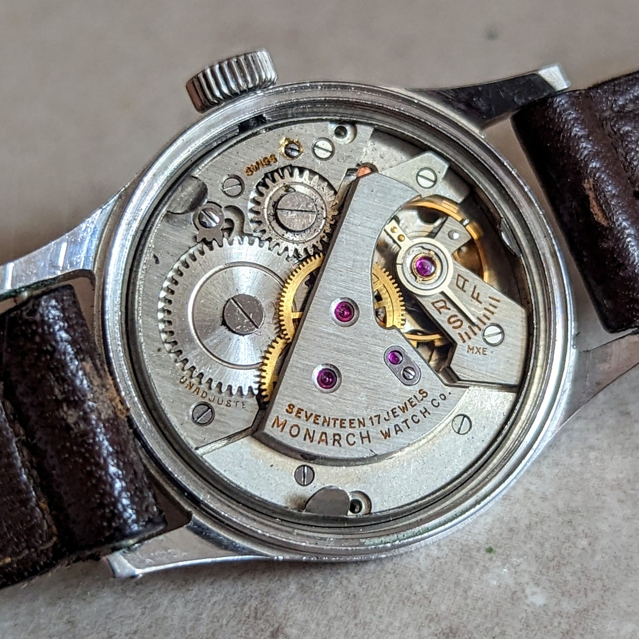 MONARCH De Luxe Beaver Wristwatch 17 Jewels Swiss Military Watch - Image 13