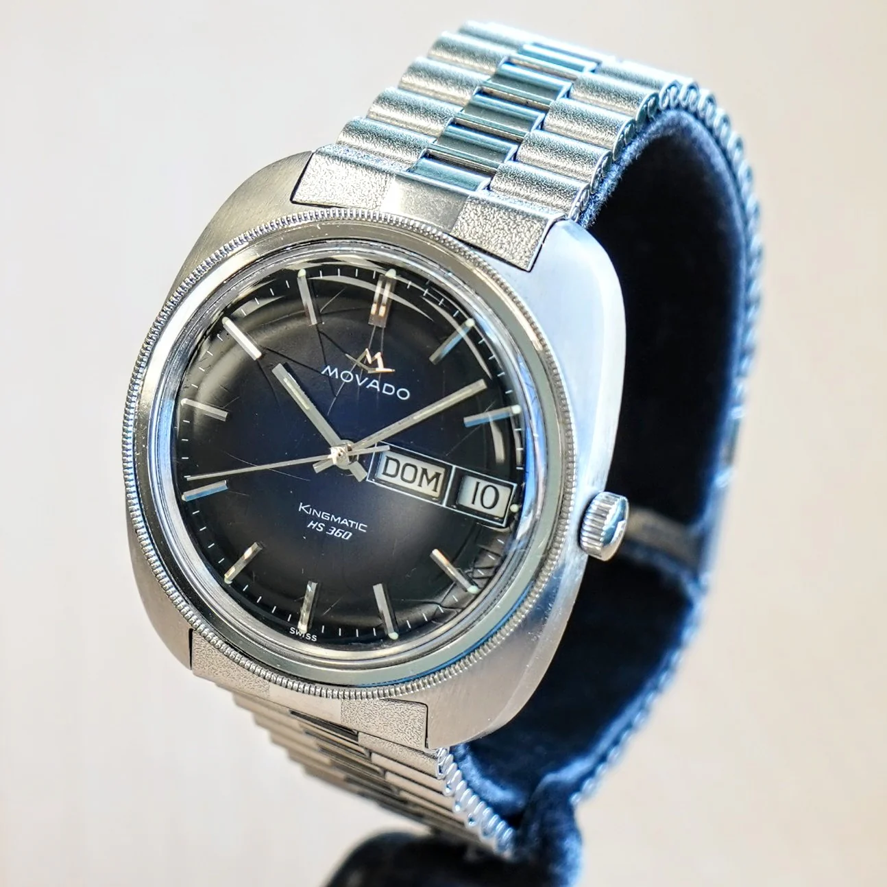 MOVADO Kingmatic HS 360 Watch Sub-Sea Day/Date Cushion Case Blue Dial Original Bracelet Wristwatch - Image 4