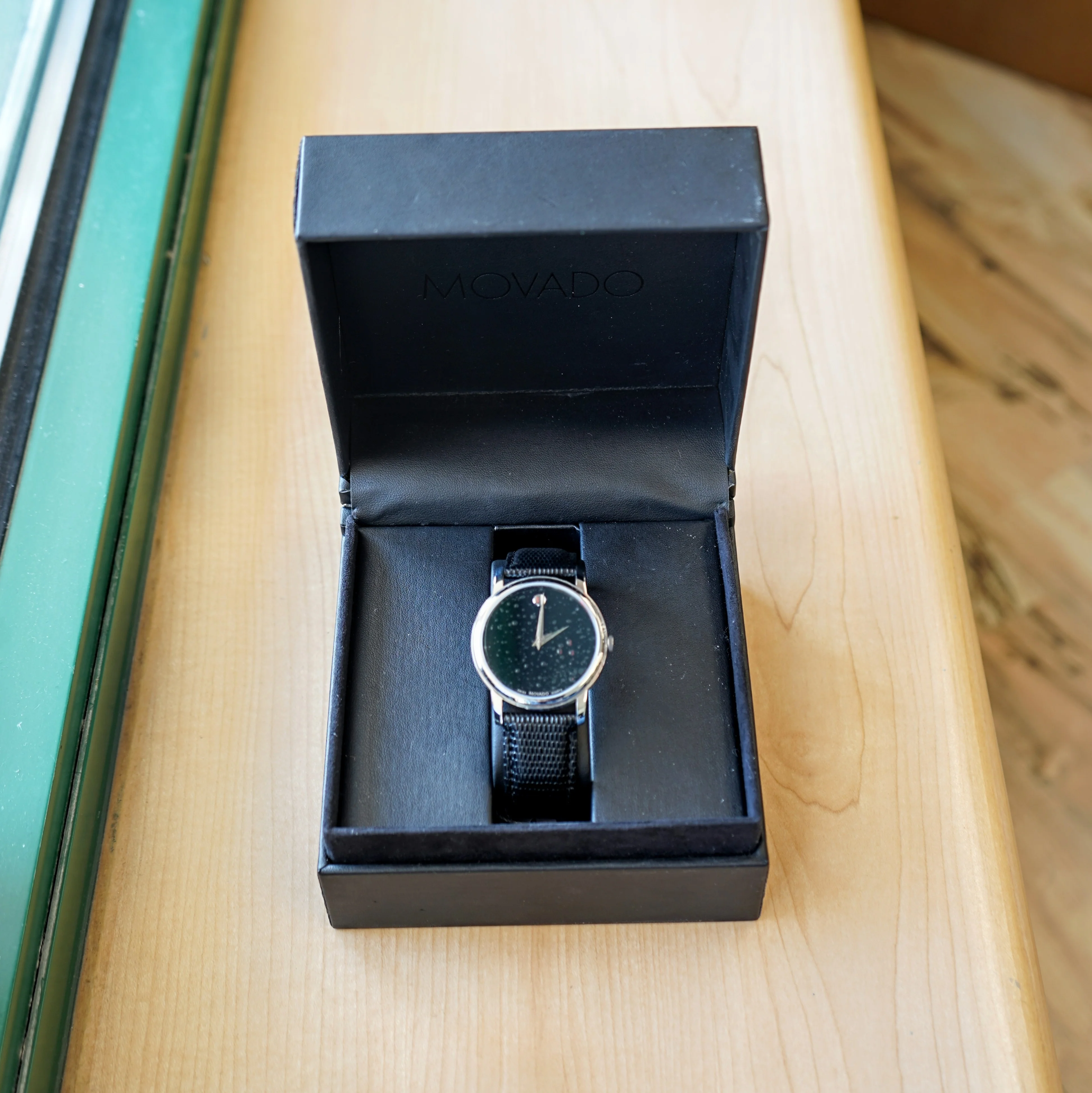 MOVADO MUSEUM CLASSIC Watch Black Dial 30M W.R. MO.01.1.14.6000 - ALL Original In Box - Image 10