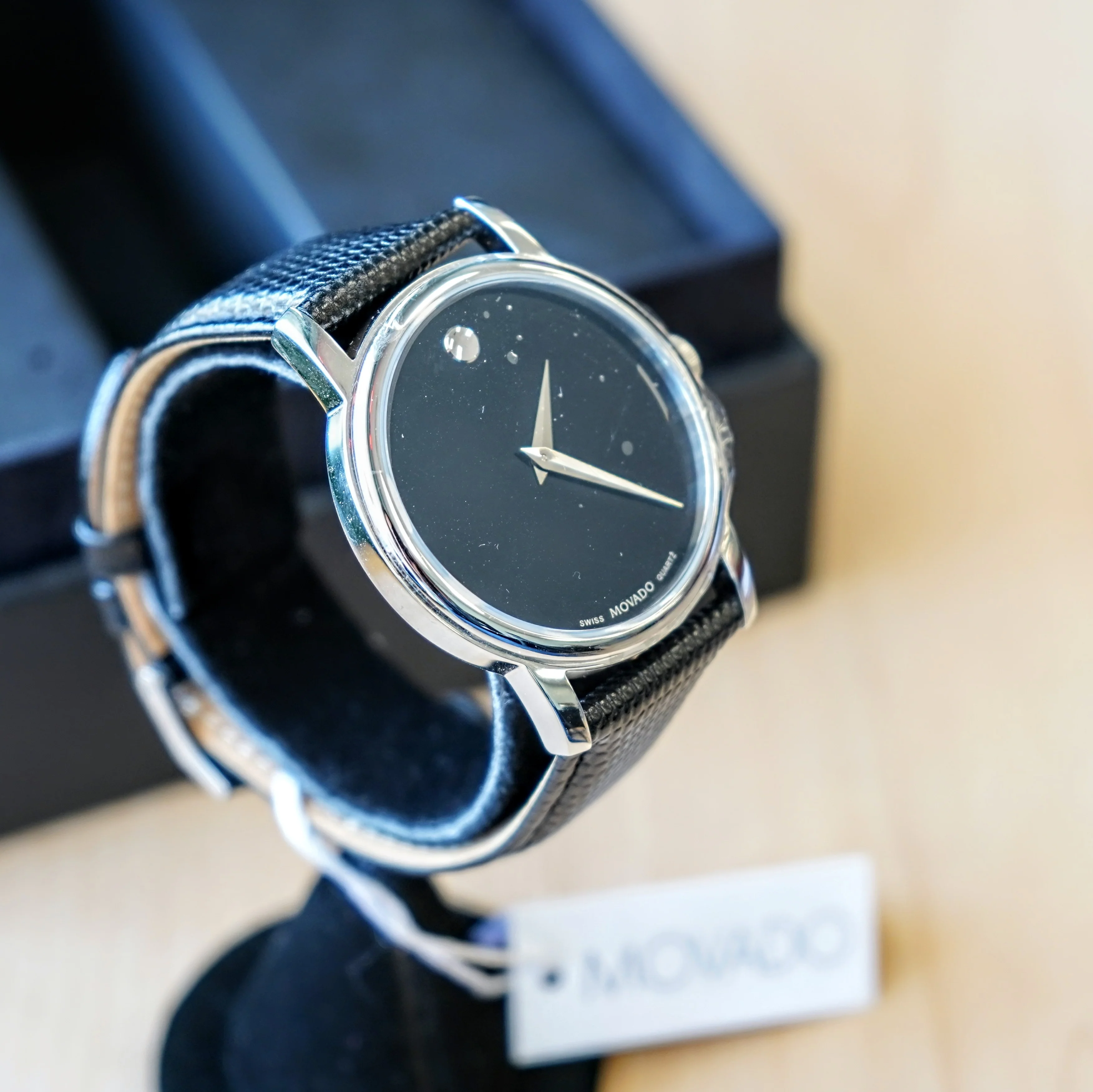 MOVADO MUSEUM CLASSIC Watch Black Dial 30M W.R. MO.01.1.14.6000 - ALL Original In Box - Image 3