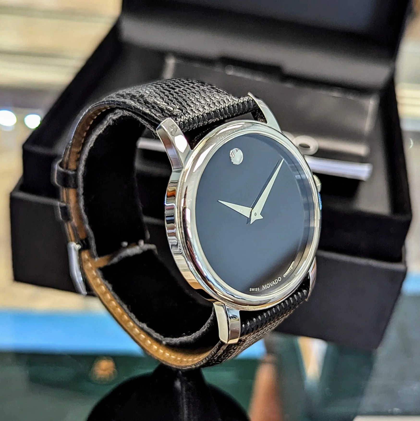 MOVADO MUSEUM CLASSIC Watch MO.01.1.14.6000 Black Dial ALL Original & 2-Box - Image 6