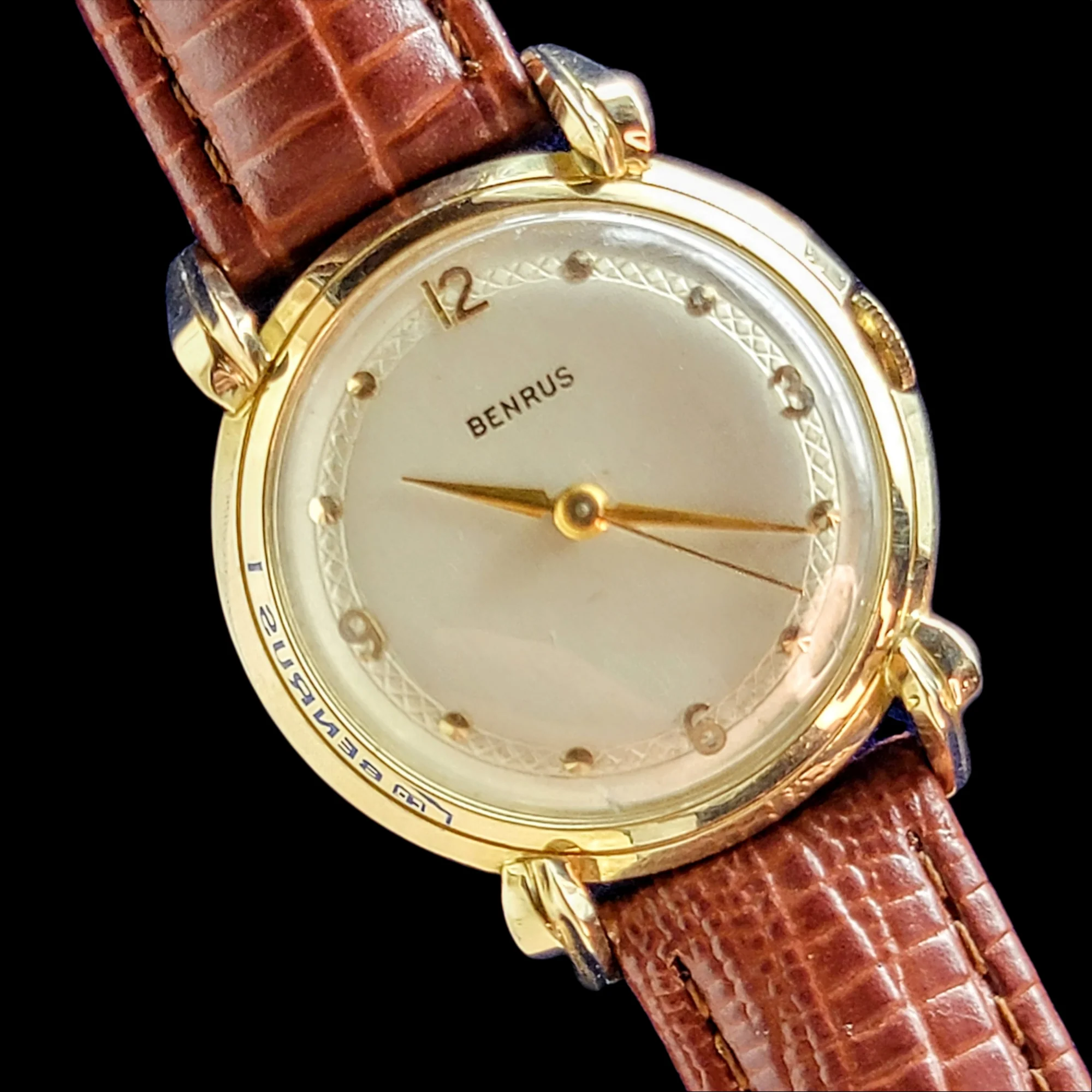 1950's Solid Gold BENRUS Fancy Lug Wristwatch - Caliber BH14 - Image 3