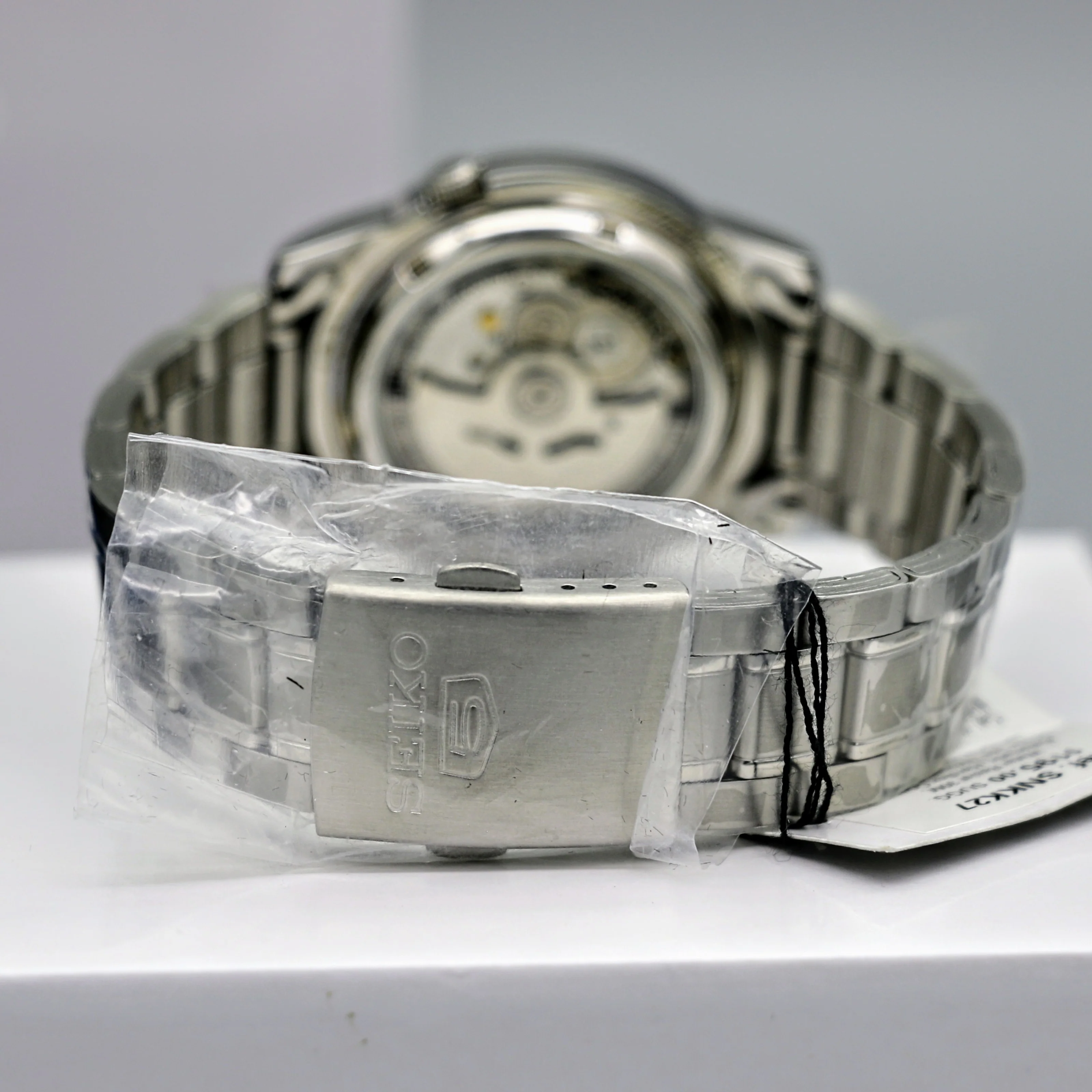 BRAND NEW! SEIKO 5 Automatic Wristwatch "Speed Racer" 21 Jewels Ref. SNKK27 Display Back Watch - Image 11