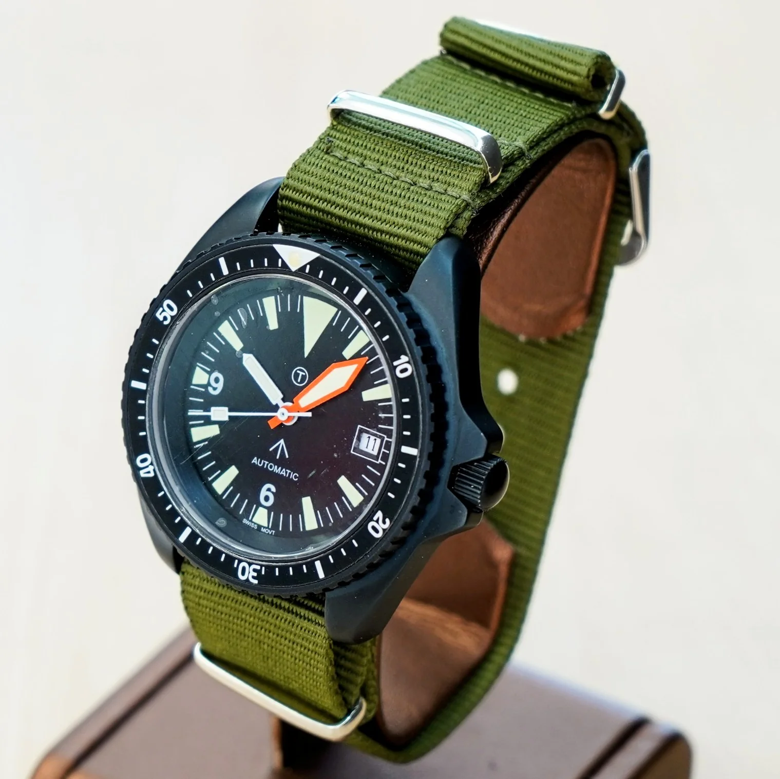 NOS 1980s MWC MIL DIVER Automatic Watch British Military Issue Wristwatch ETA 2824-2 25 Jewels - Image 6