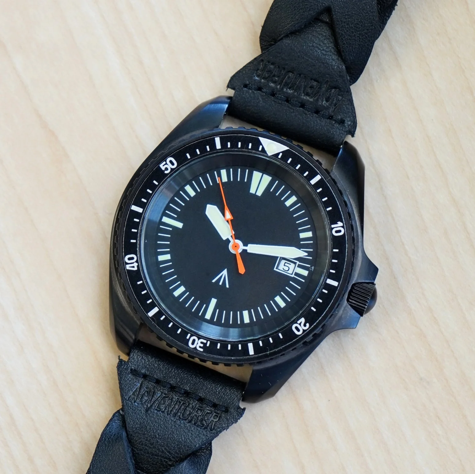 NOS! British Military Style Diver Watch Date Indicator Quartz Wristwatch Black Dial 42mm - Image 11