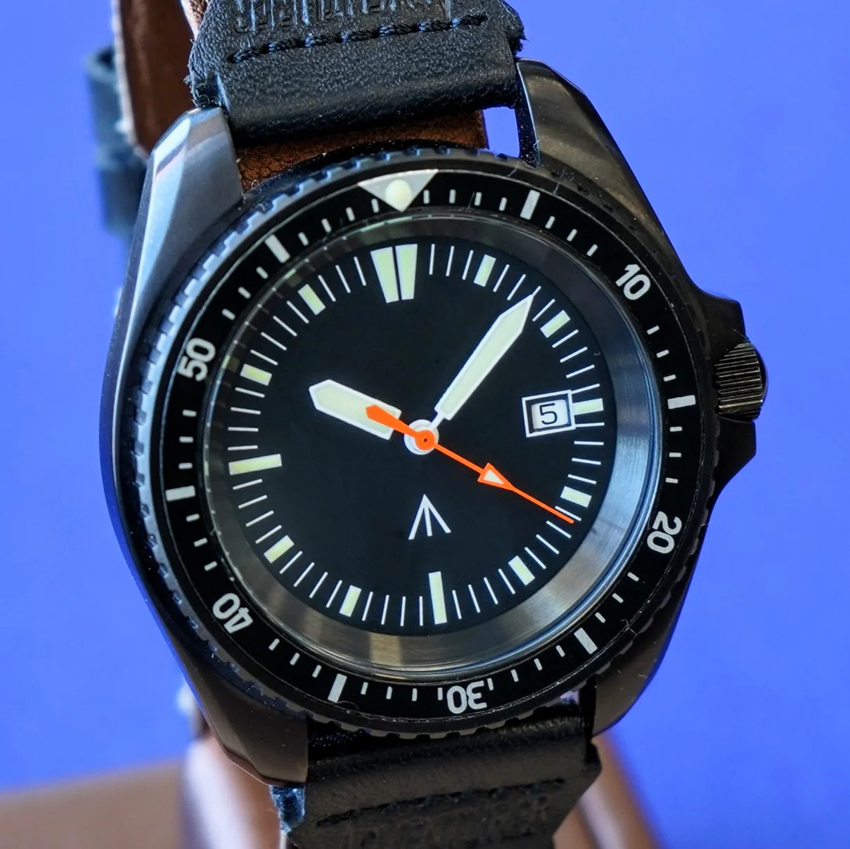 NOS! British Military Style Diver Watch Date Indicator Quartz Wristwatch Black Dial 42mm - Image 4