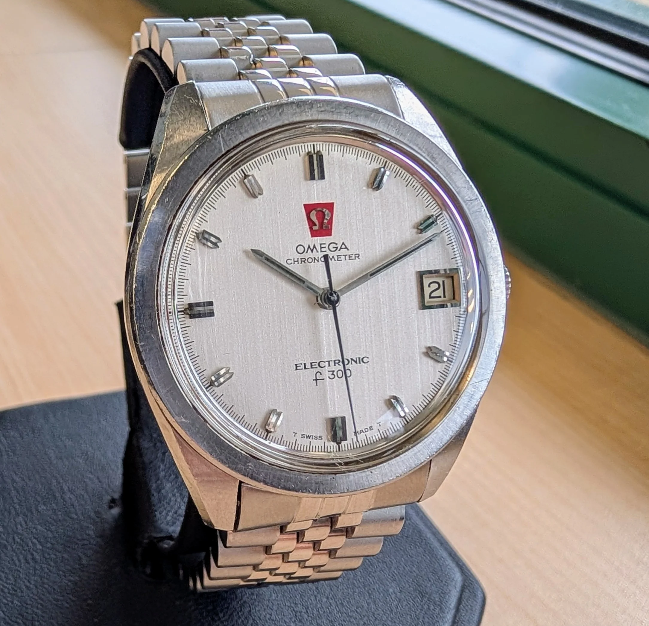 Omega Chronometer Electronic f300Hz Watch 196.001 36mm S.S. ESA 9162 Wristwatch - Image 2