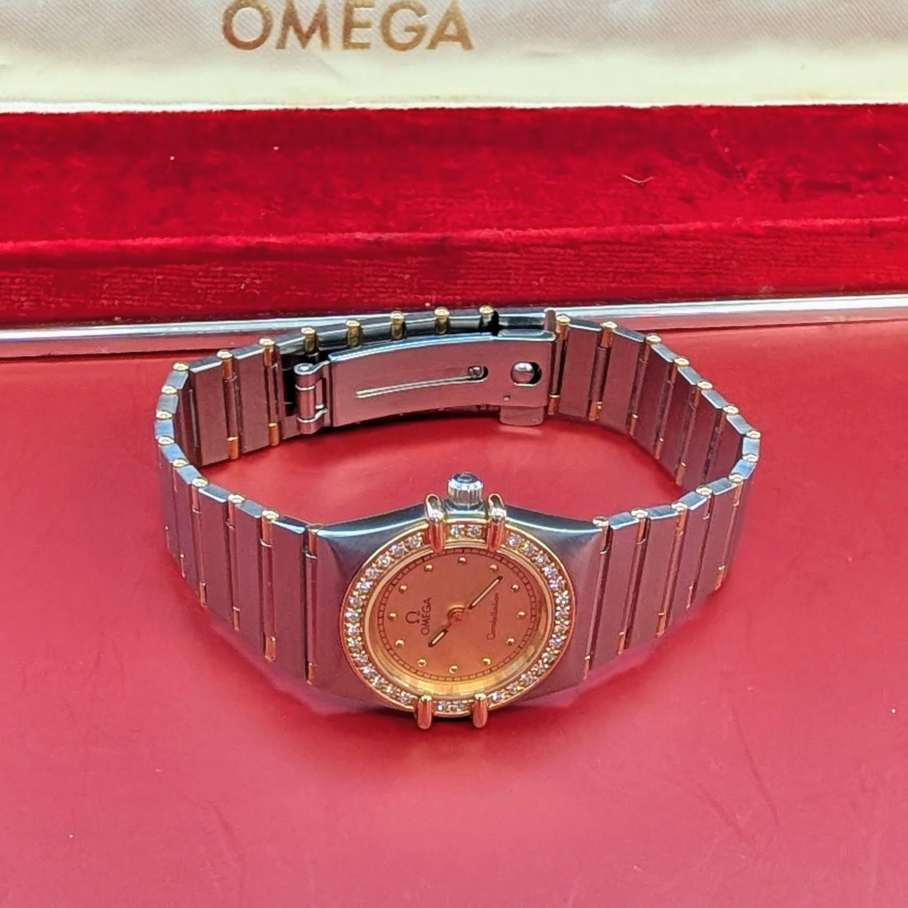 1987 Ladies Omega Constellation Quartz Watch ALL Two-Tone & Diamond Bezel 23mm - Image 12