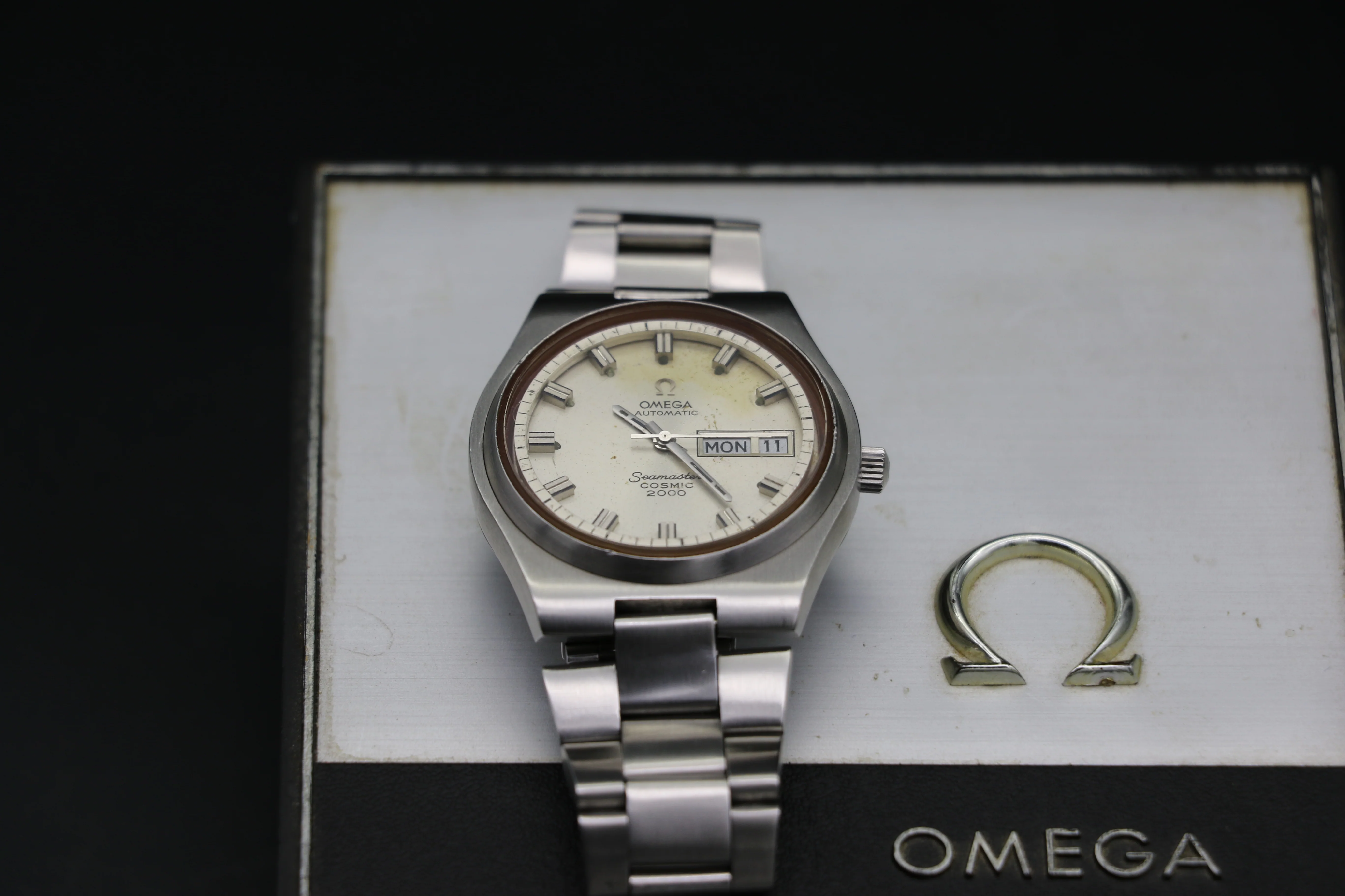 OMEGA Seamaster Cosmic 2000 Automatic High Beat Day/Date Wristwatch - Image 5