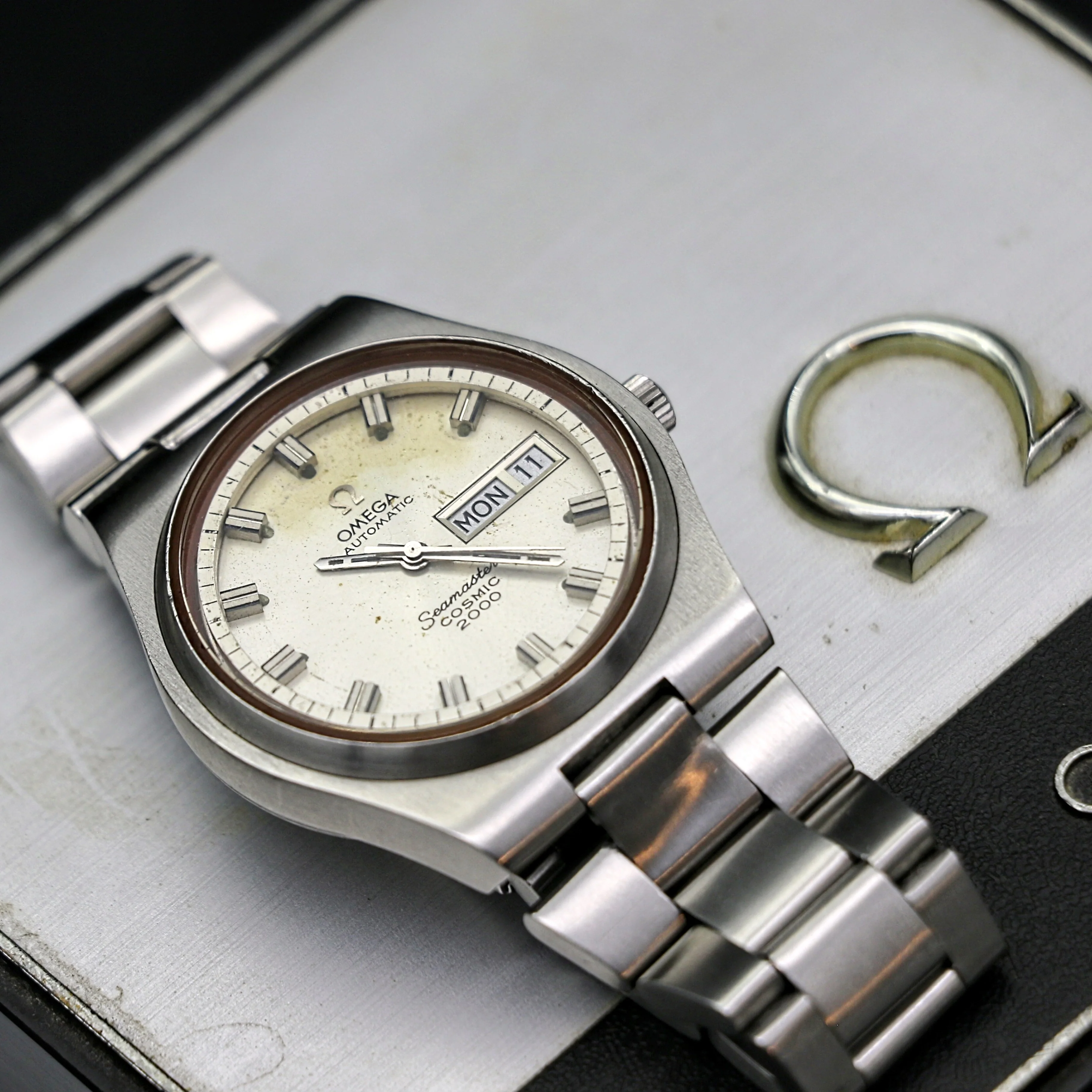 OMEGA Seamaster Cosmic 2000 Automatic High Beat Day/Date Wristwatch - Image 6
