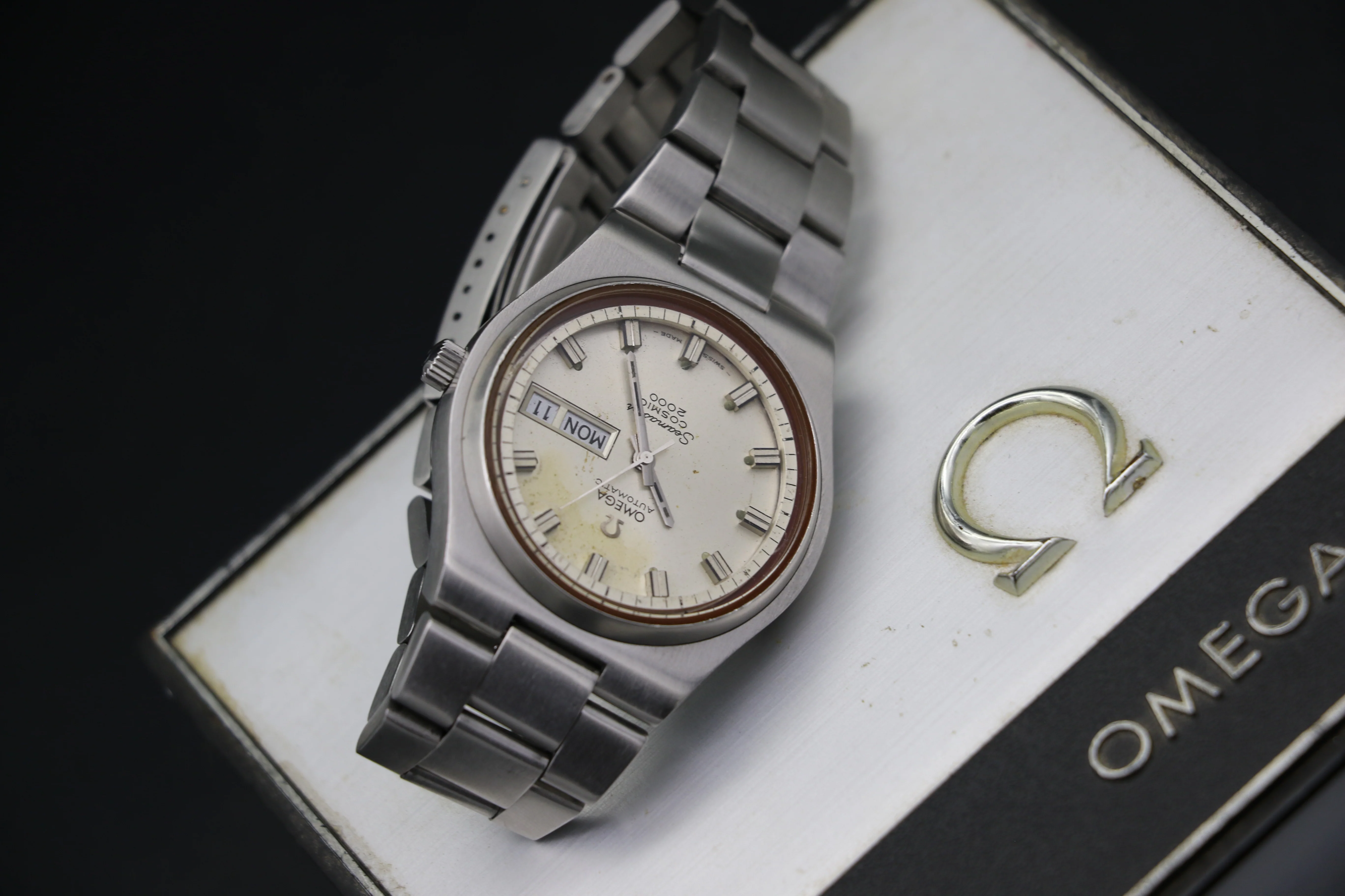 OMEGA Seamaster Cosmic 2000 Automatic High Beat Day/Date Wristwatch - Image 7