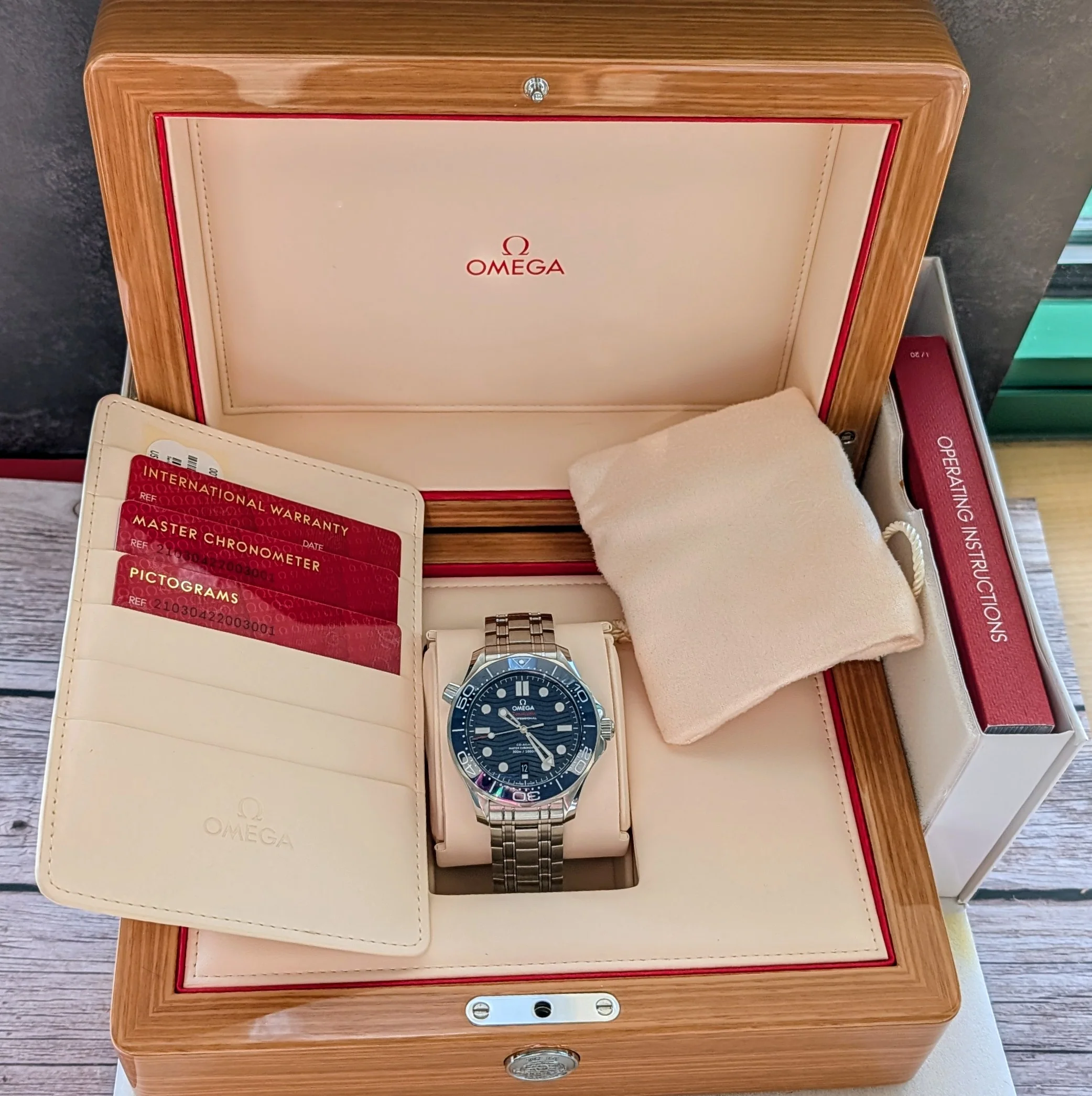 Omega Seamaster Professional Diver 300M Watch 42mm Blue Dial & Bezel ALL S.S. - Full Set - Image 9
